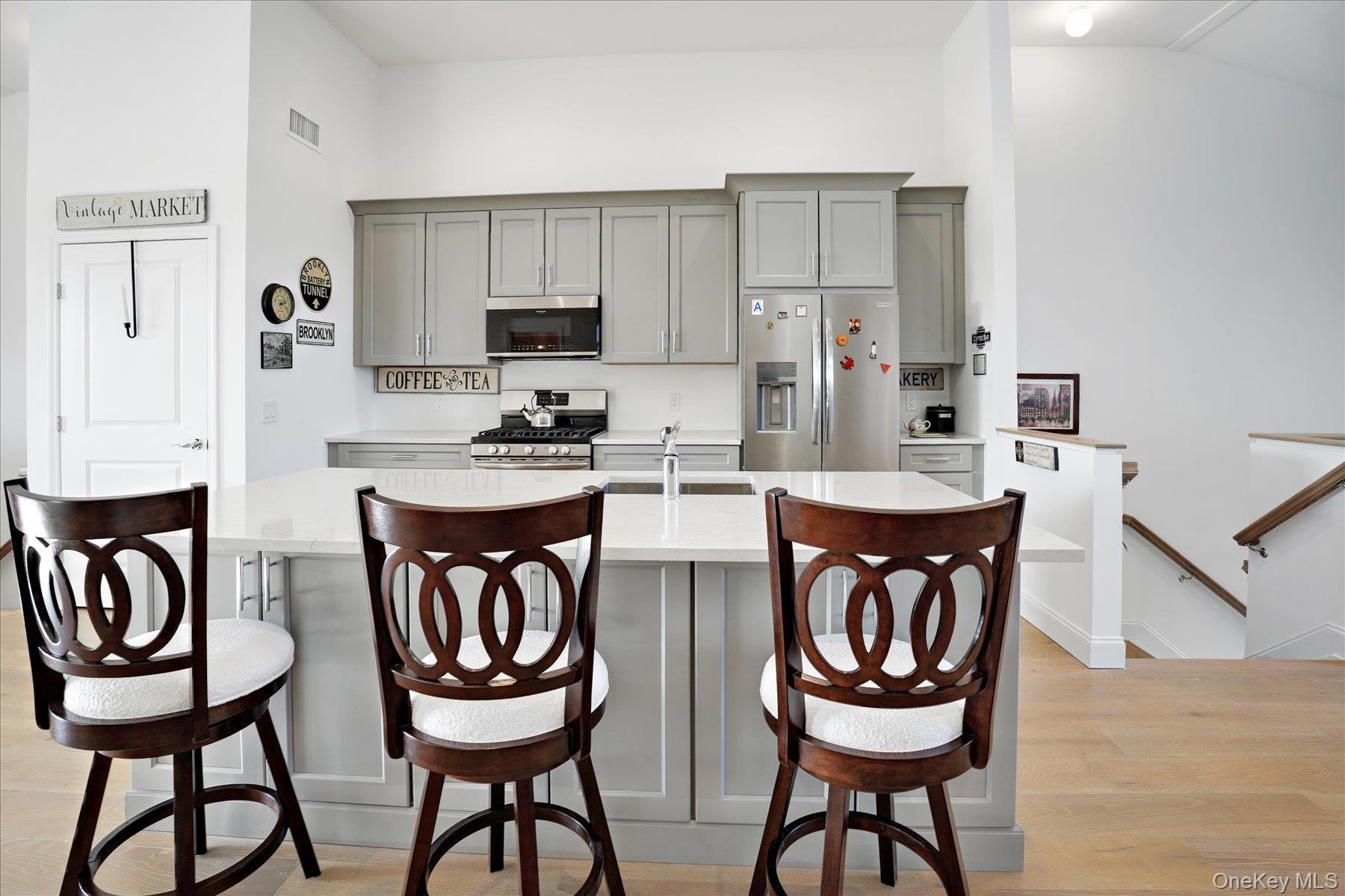 Condo Silver Timber  Suffolk County, NY 11980, MLS-973285-6