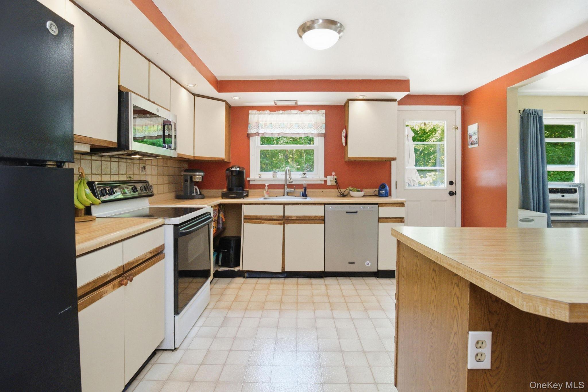 Single Family Taurat Place Putnam County, NY 10541, MLS-973301-8