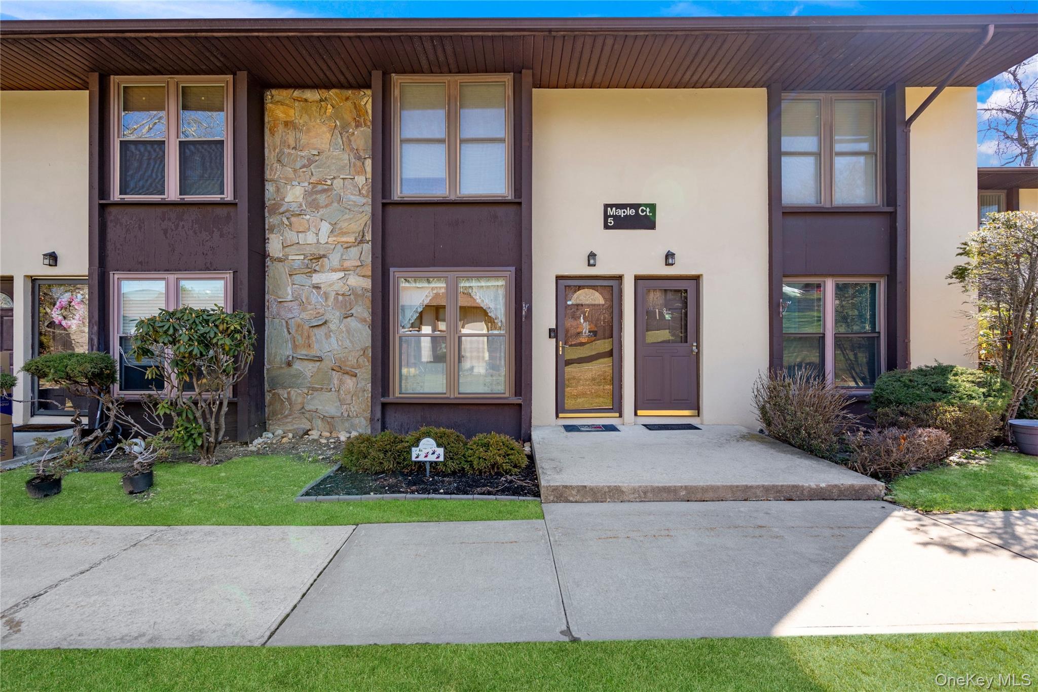 Coop Maple  Suffolk County, NY 11784, MLS-973303-2