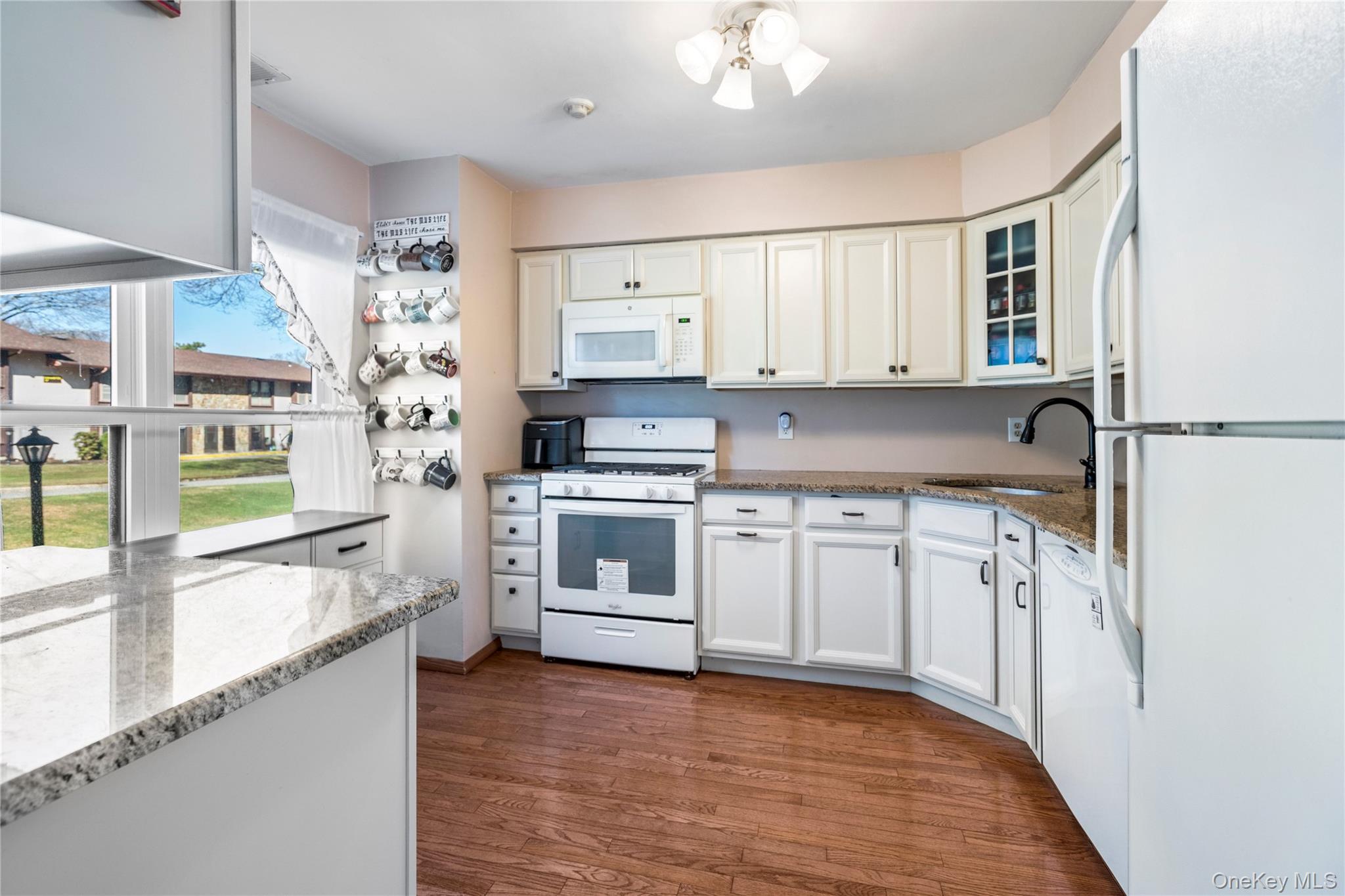 Coop Maple  Suffolk County, NY 11784, MLS-973303-5