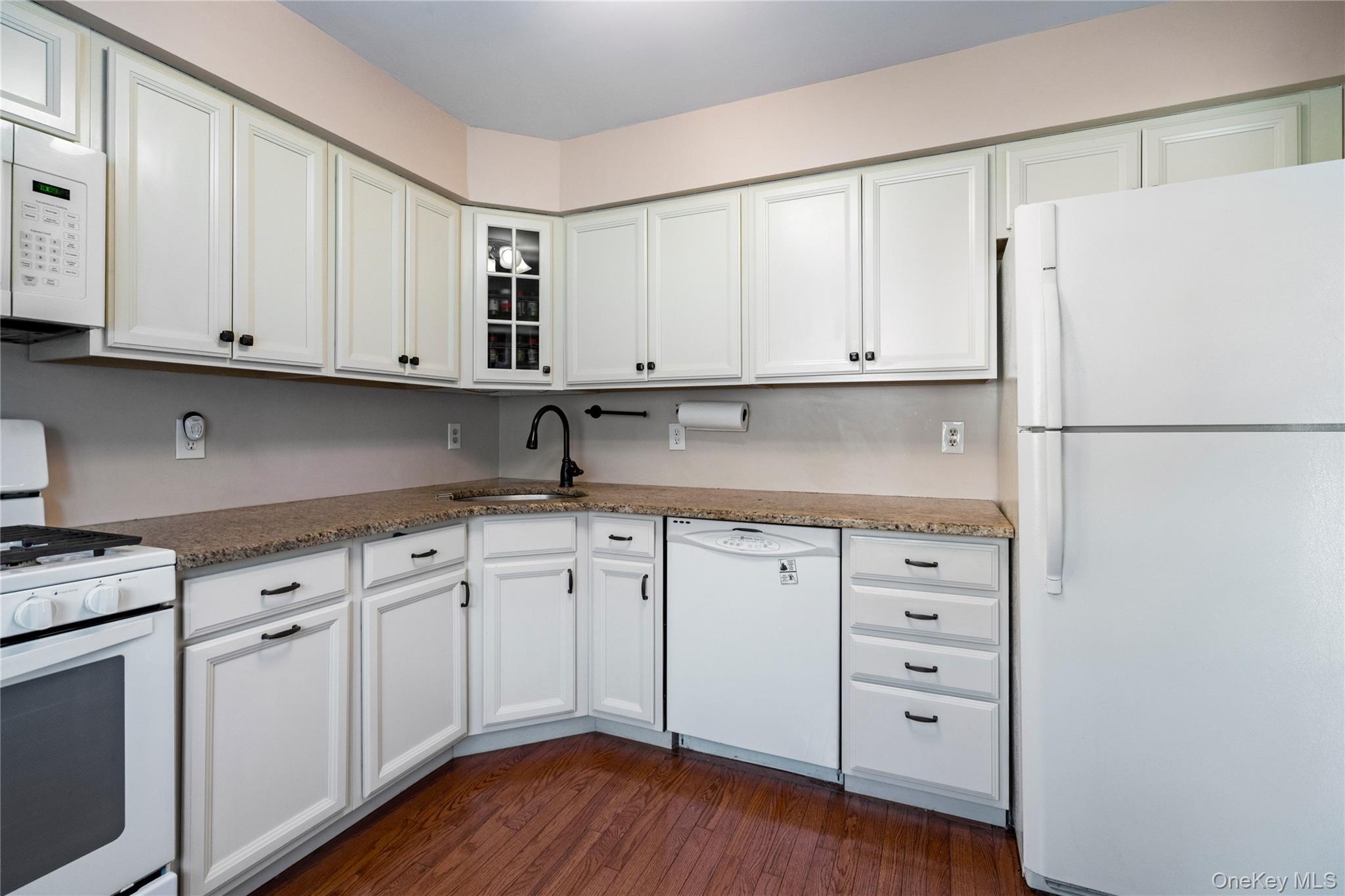 Coop Maple  Suffolk County, NY 11784, MLS-973303-6