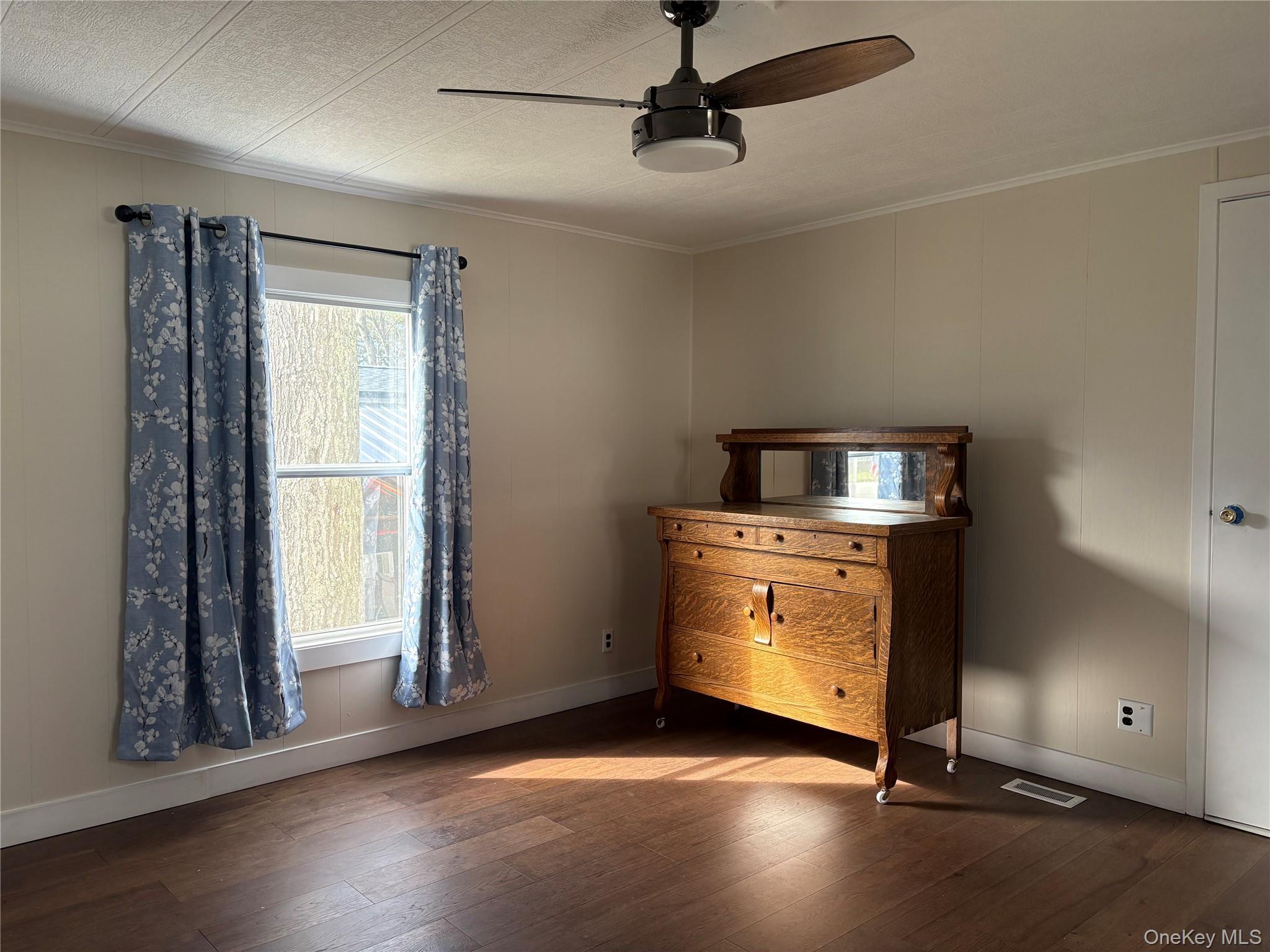 Single Family Riverleigh Suffolk County, NY 11901, MLS-973322-11