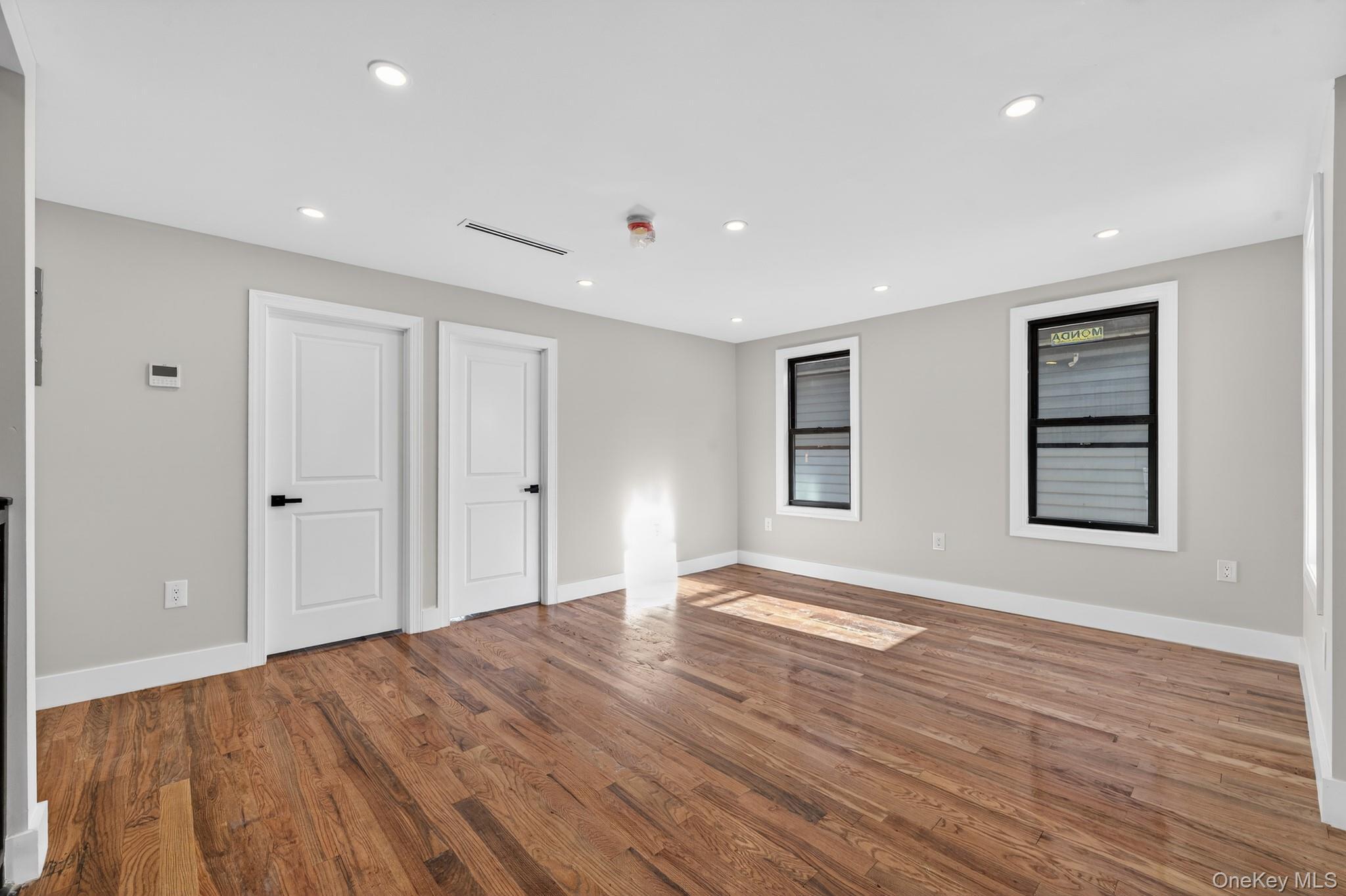 Single Family 95th Queens, NY 11416, MLS-973326-11