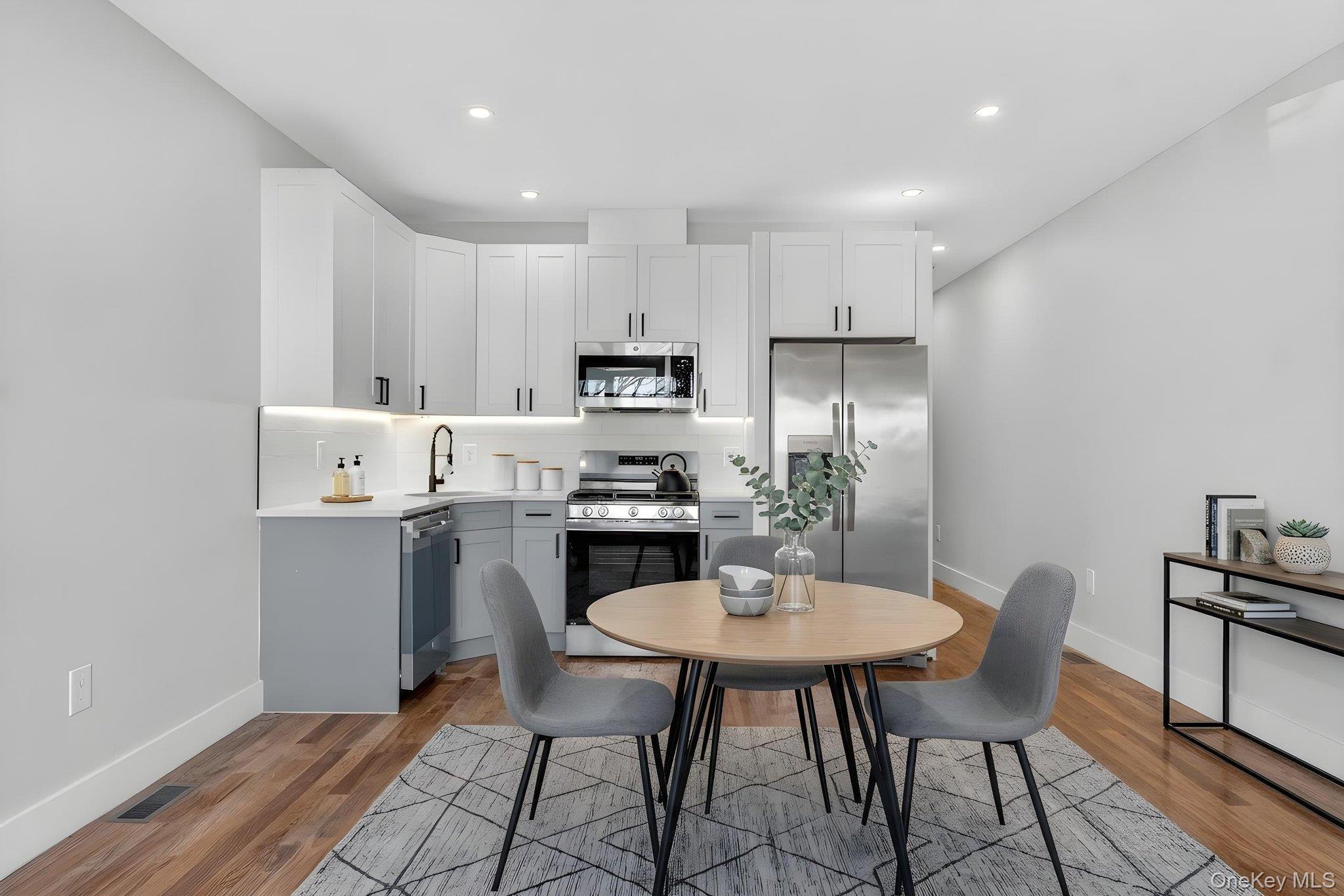 Single Family 95th Queens, NY 11416, MLS-973326-2