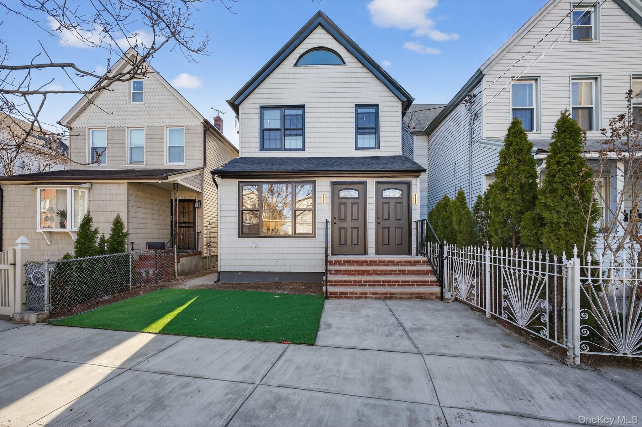 Single Family 95th  Queens, NY 11416, MLS-973326-24