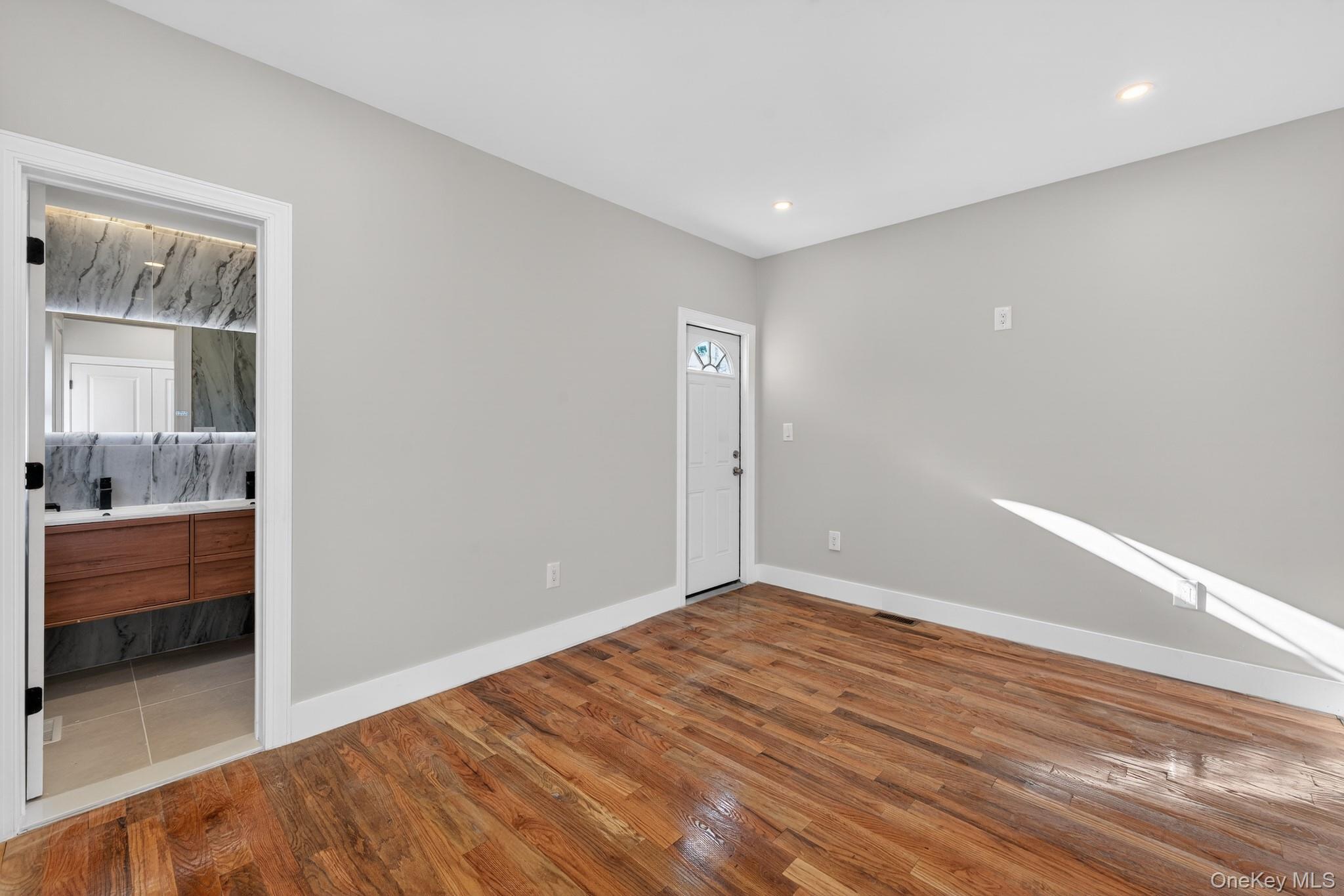 Single Family 95th Queens, NY 11416, MLS-973326-7