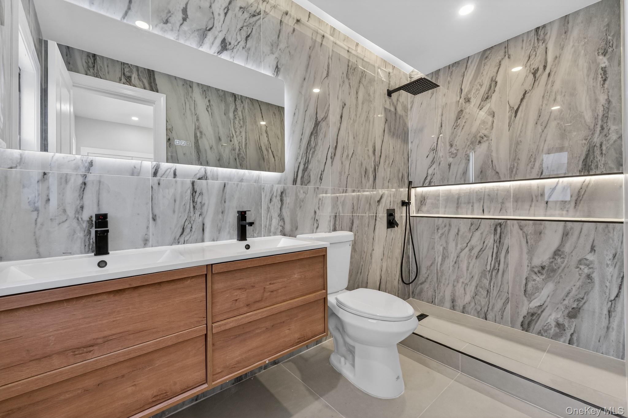 Single Family 95th Queens, NY 11416, MLS-973326-8