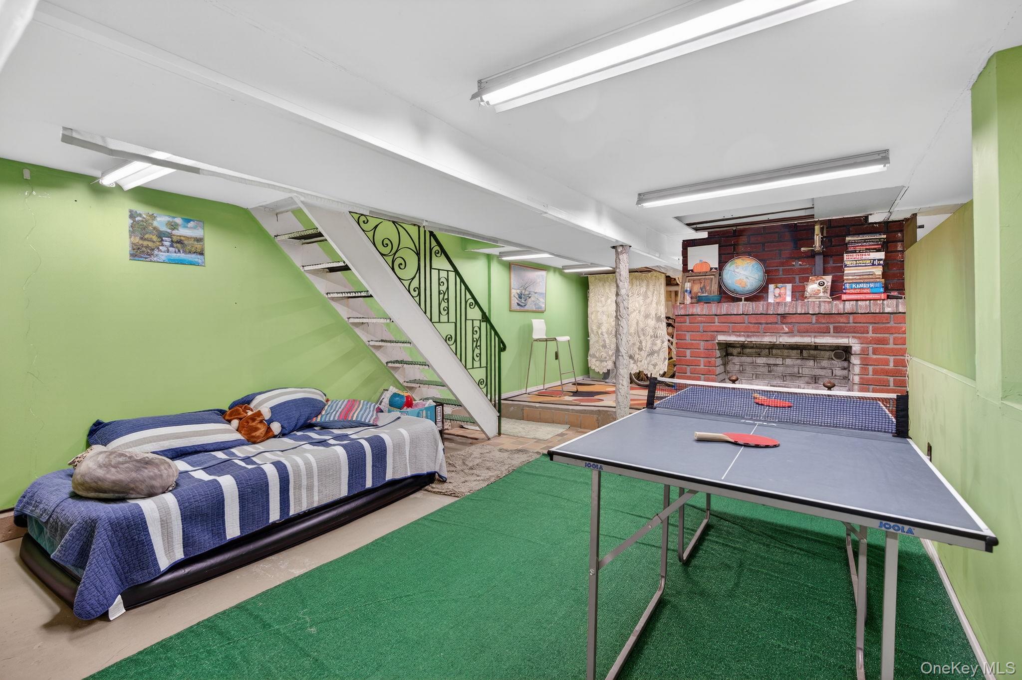 Single Family Banner  Brooklyn, NY 11235, MLS-973332-38