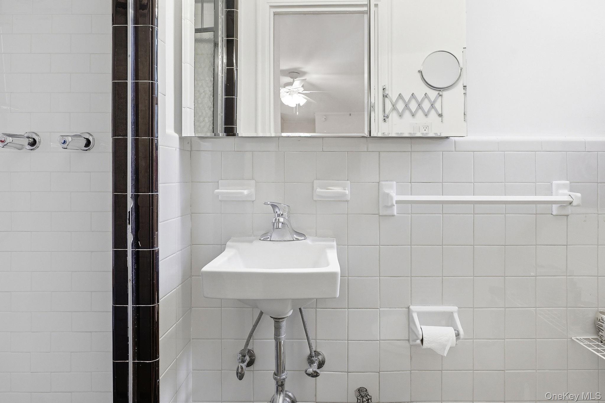 Coop Pelham  Bronx, NY 10467, MLS-973351-16