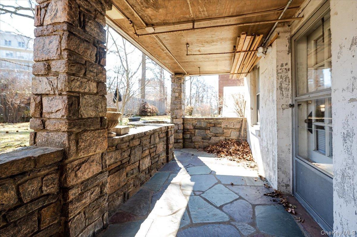 Single Family Seminole Bronx, NY 10461, MLS-973363-25