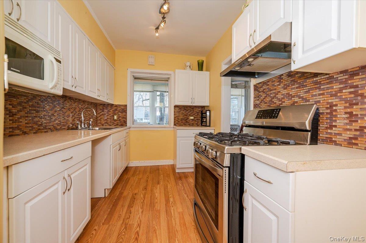 Single Family Seminole Bronx, NY 10461, MLS-973363-8