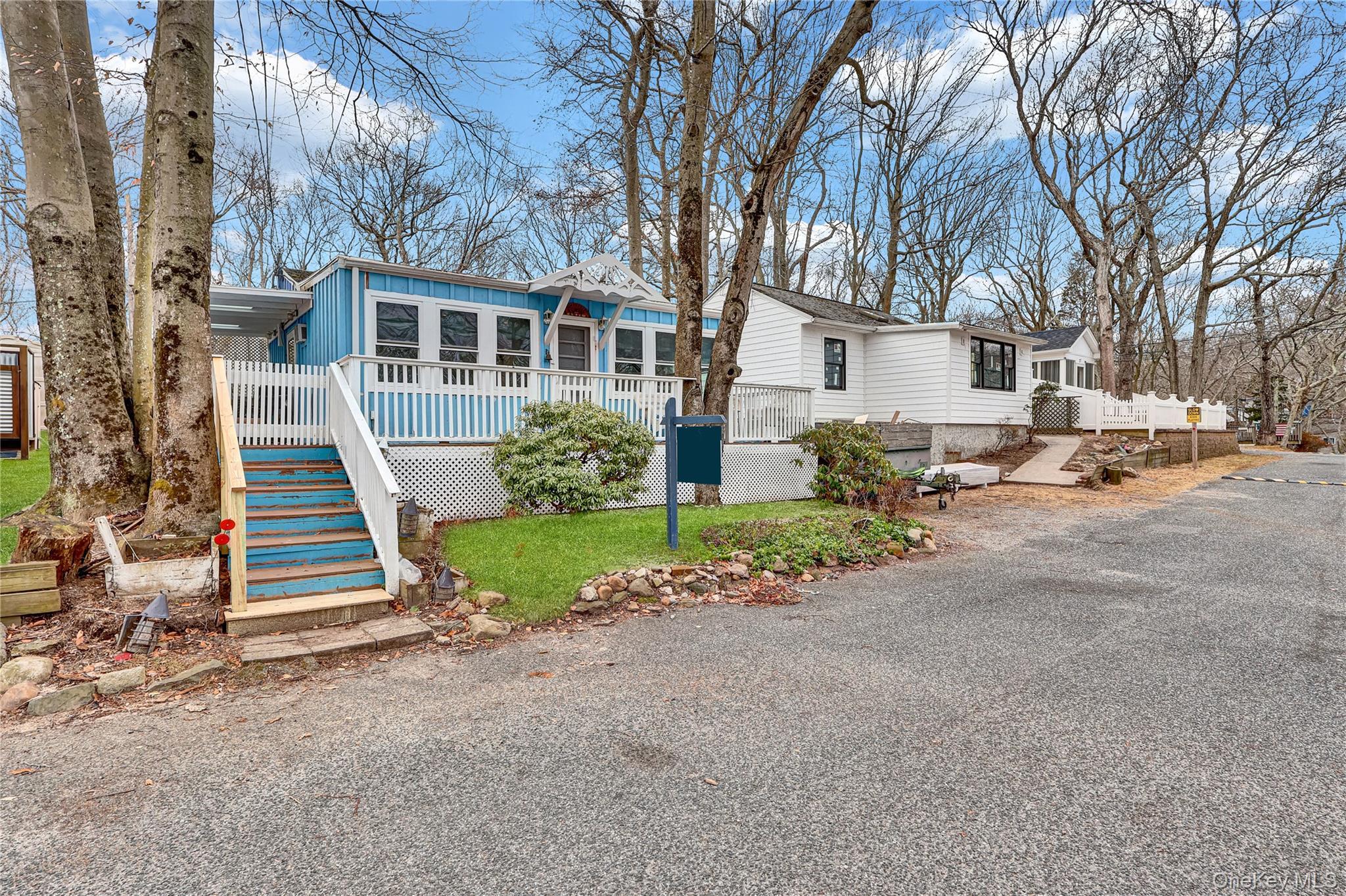 Single Family Cottage  Suffolk County, NY 11933, MLS-973367-27