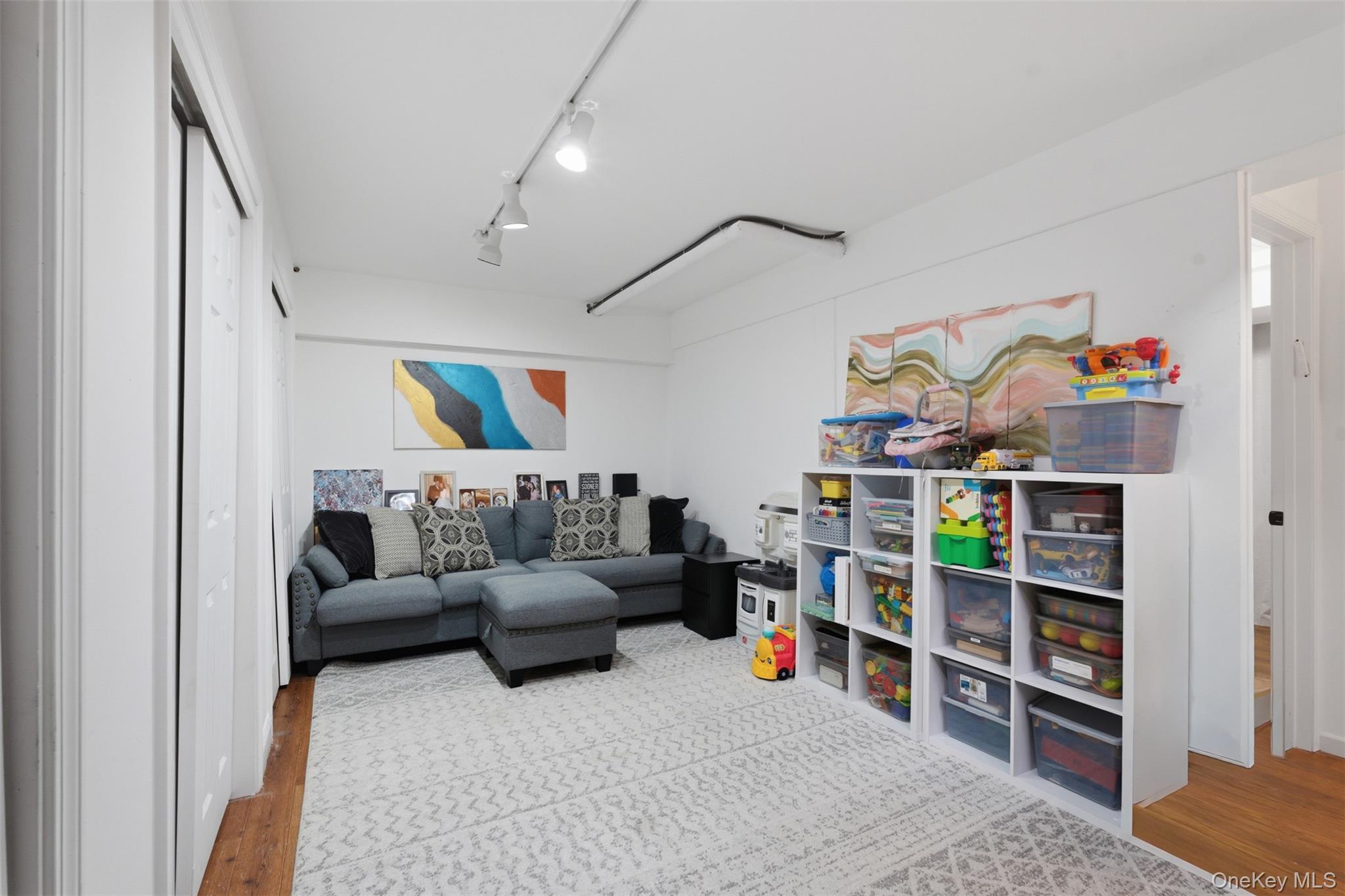 Single Family Kearsing  Rockland County, NY 10952, MLS-973383-20