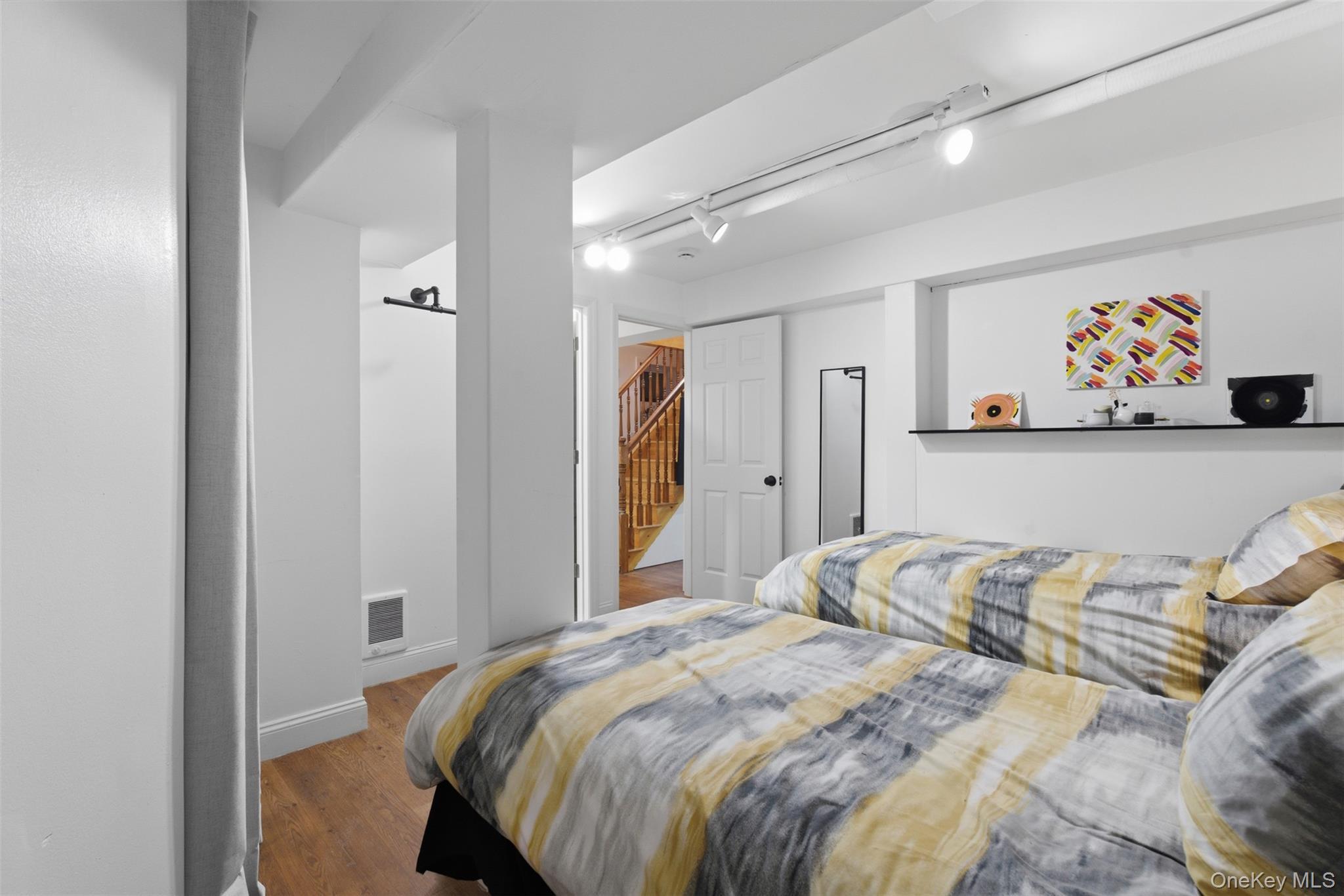 Single Family Kearsing  Rockland County, NY 10952, MLS-973383-24