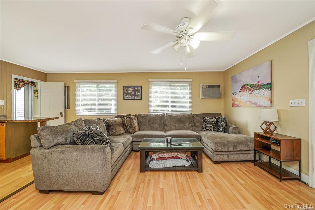 Single Family Peachtree Lane Suffolk County, NY 11766, MLS-973408-24