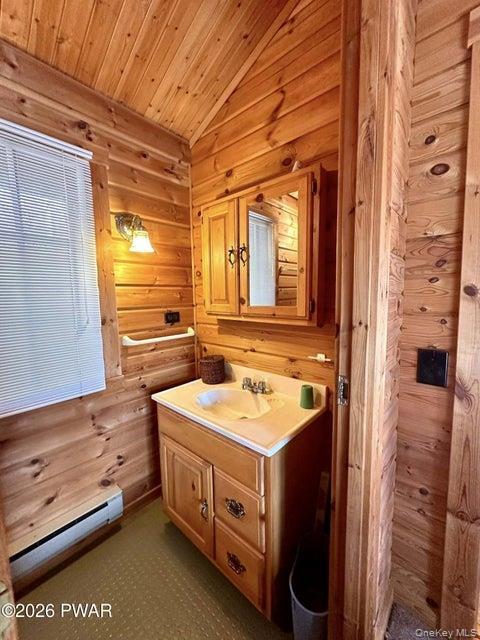 Single Family Canterbrook  Out Of Area, NY 18428, MLS-973419-16