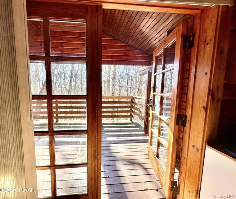 Single Family Canterbrook  Out Of Area, NY 18428, MLS-973419-9