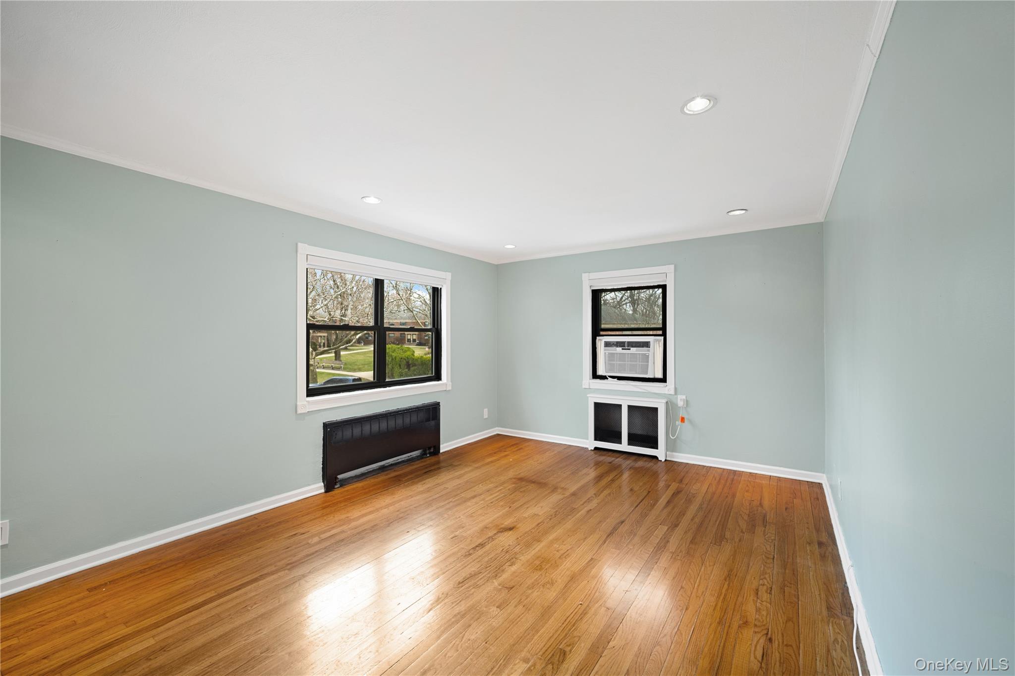 Coop 75th  Queens, NY 11364, MLS-973423-5