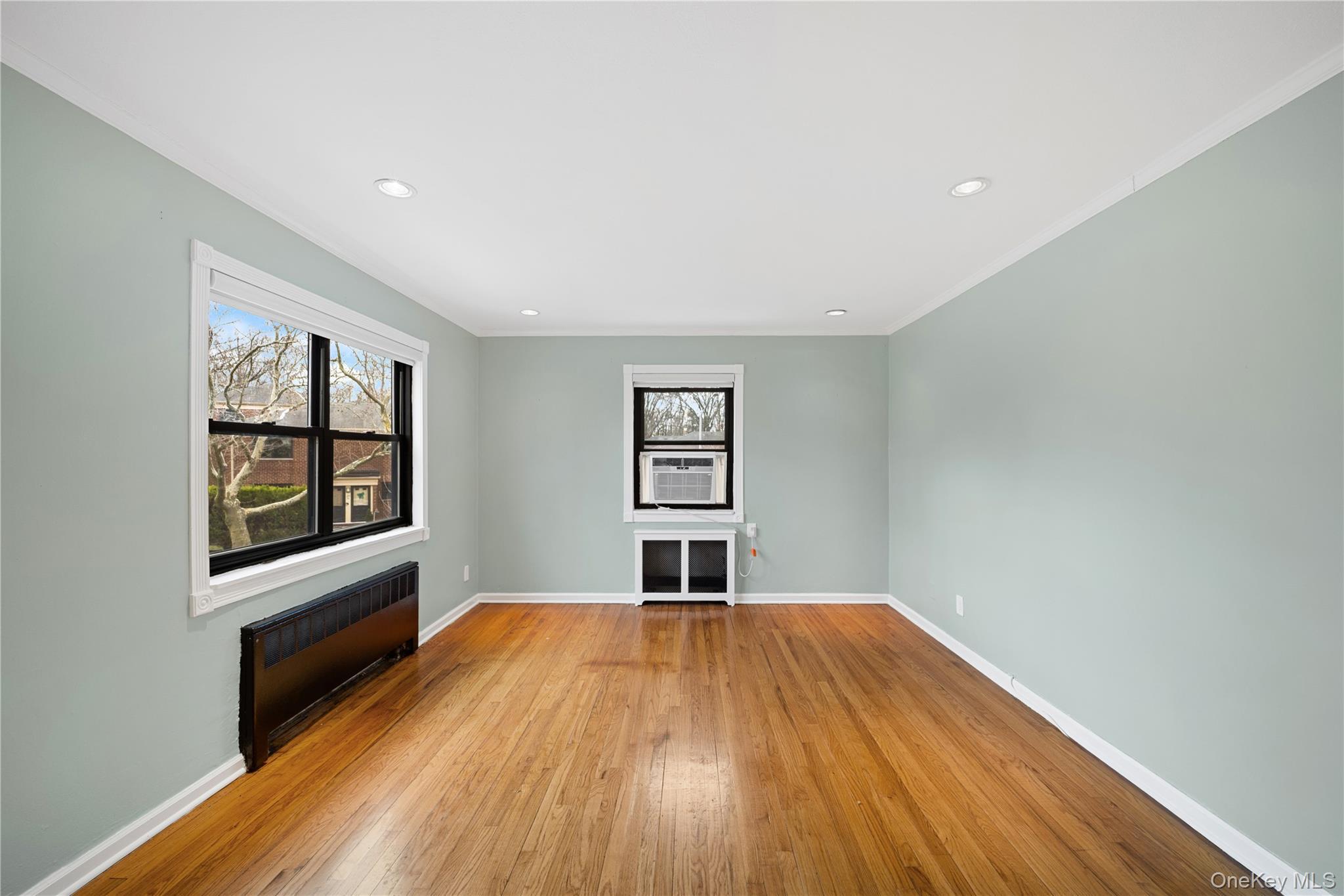 Coop 75th  Queens, NY 11364, MLS-973423-6