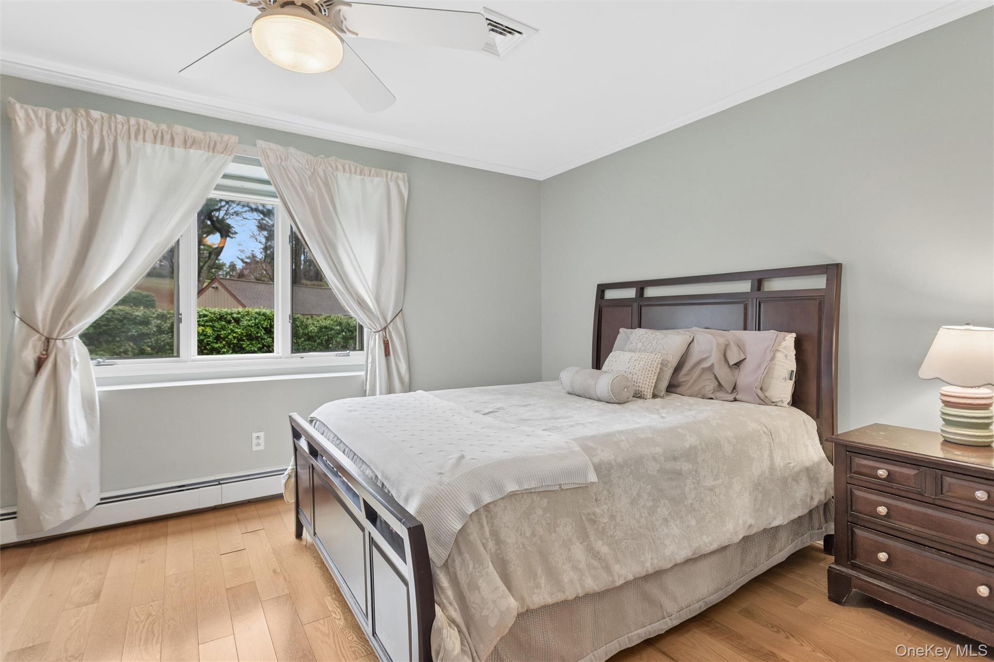 Condo Eagle Bay Westchester County, NY 10562, MLS-973428-13