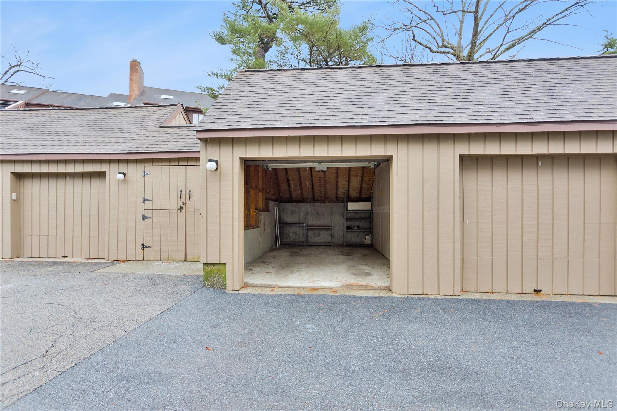 Condo Eagle Bay Westchester County, NY 10562, MLS-973428-25