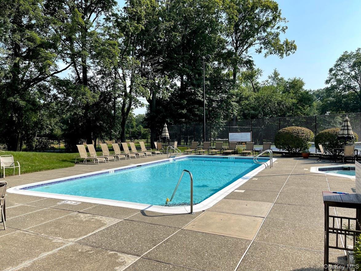 Condo Eagle Bay Westchester County, NY 10562, MLS-973428-30