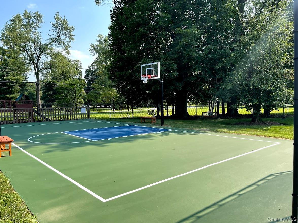 Condo Eagle Bay  Westchester County, NY 10562, MLS-973428-33