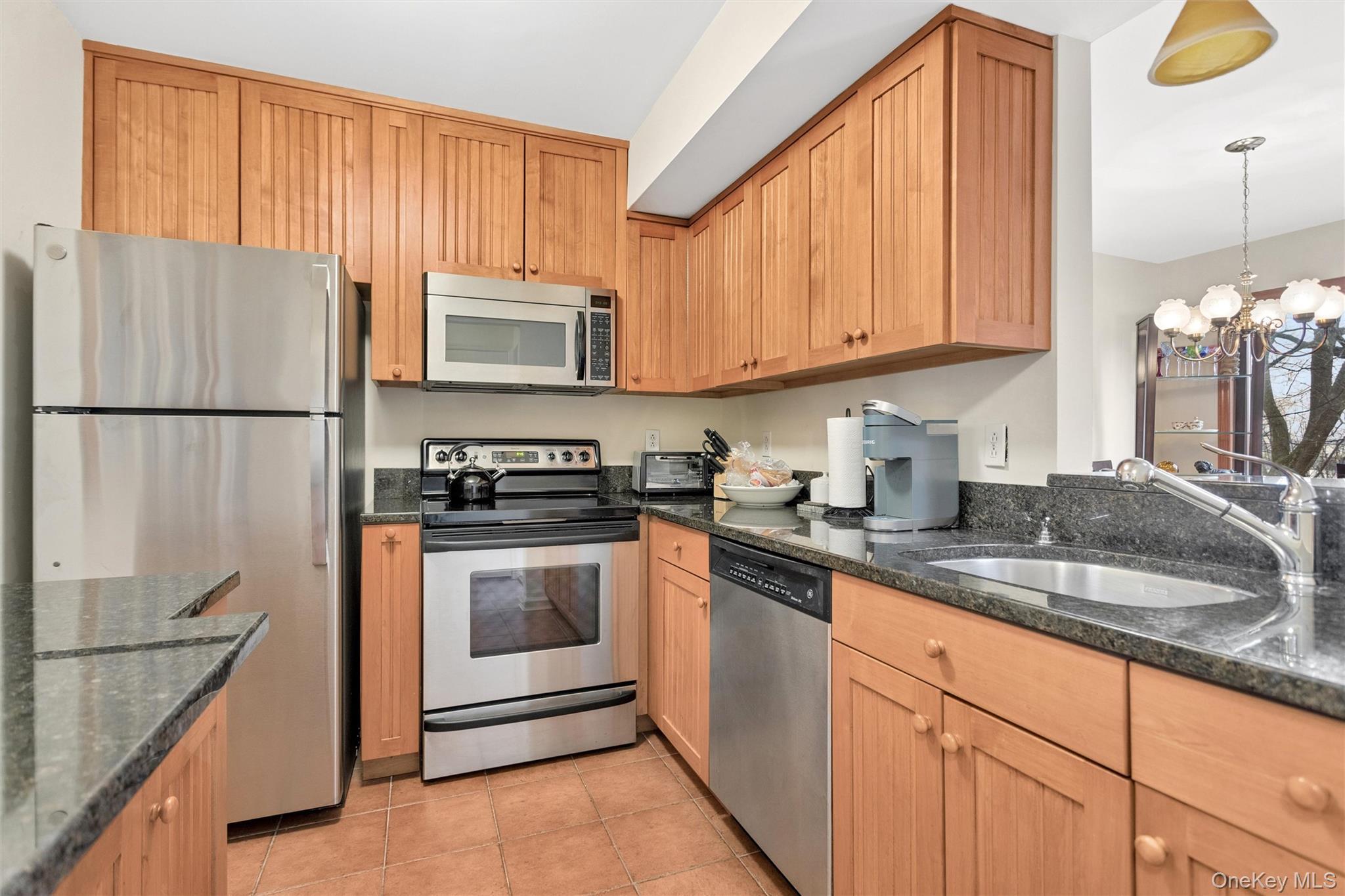 Condo Eagle Bay Westchester County, NY 10562, MLS-973428-9