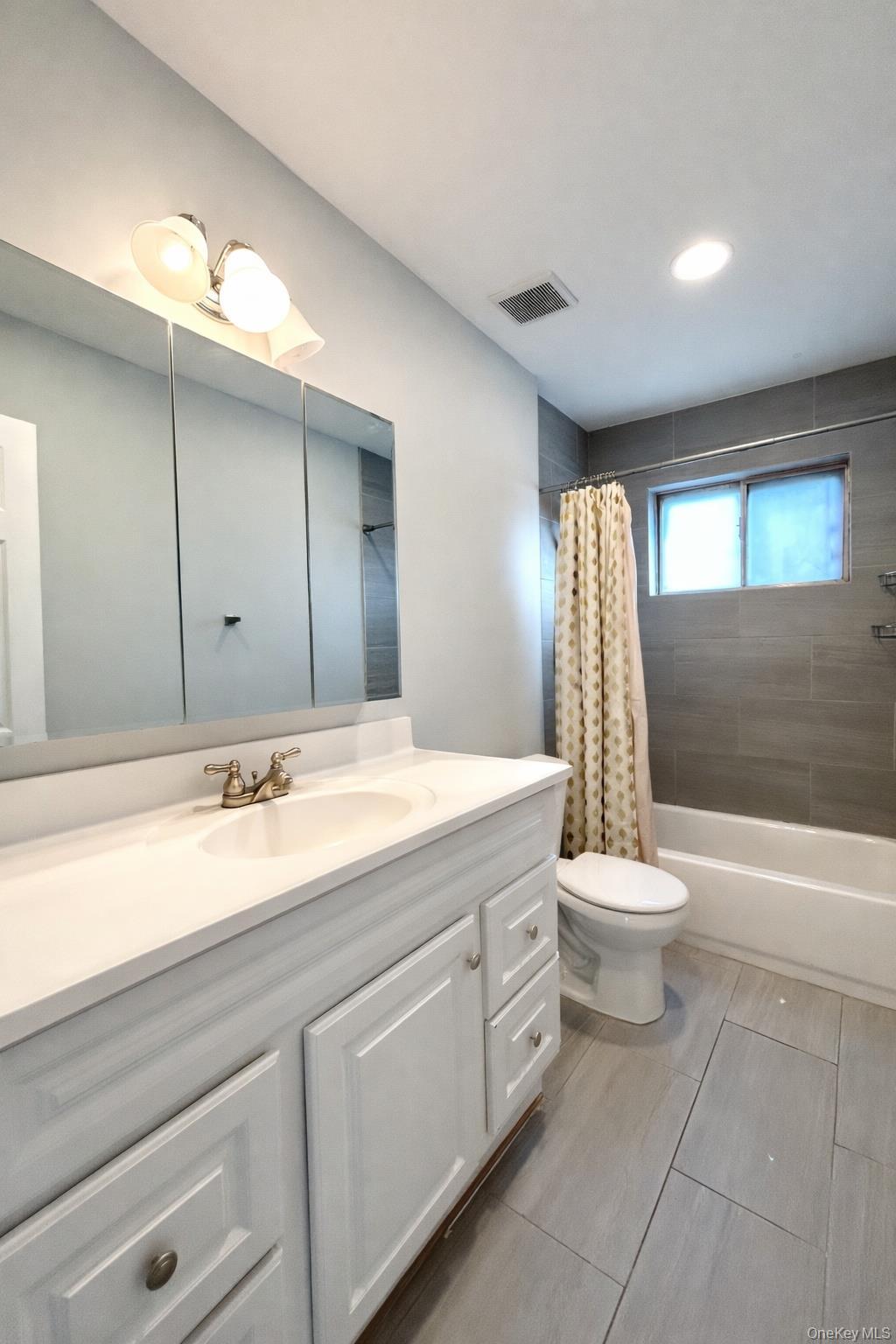 Single Family Paerdegat 1st  Brooklyn, NY 11236, MLS-973441-18