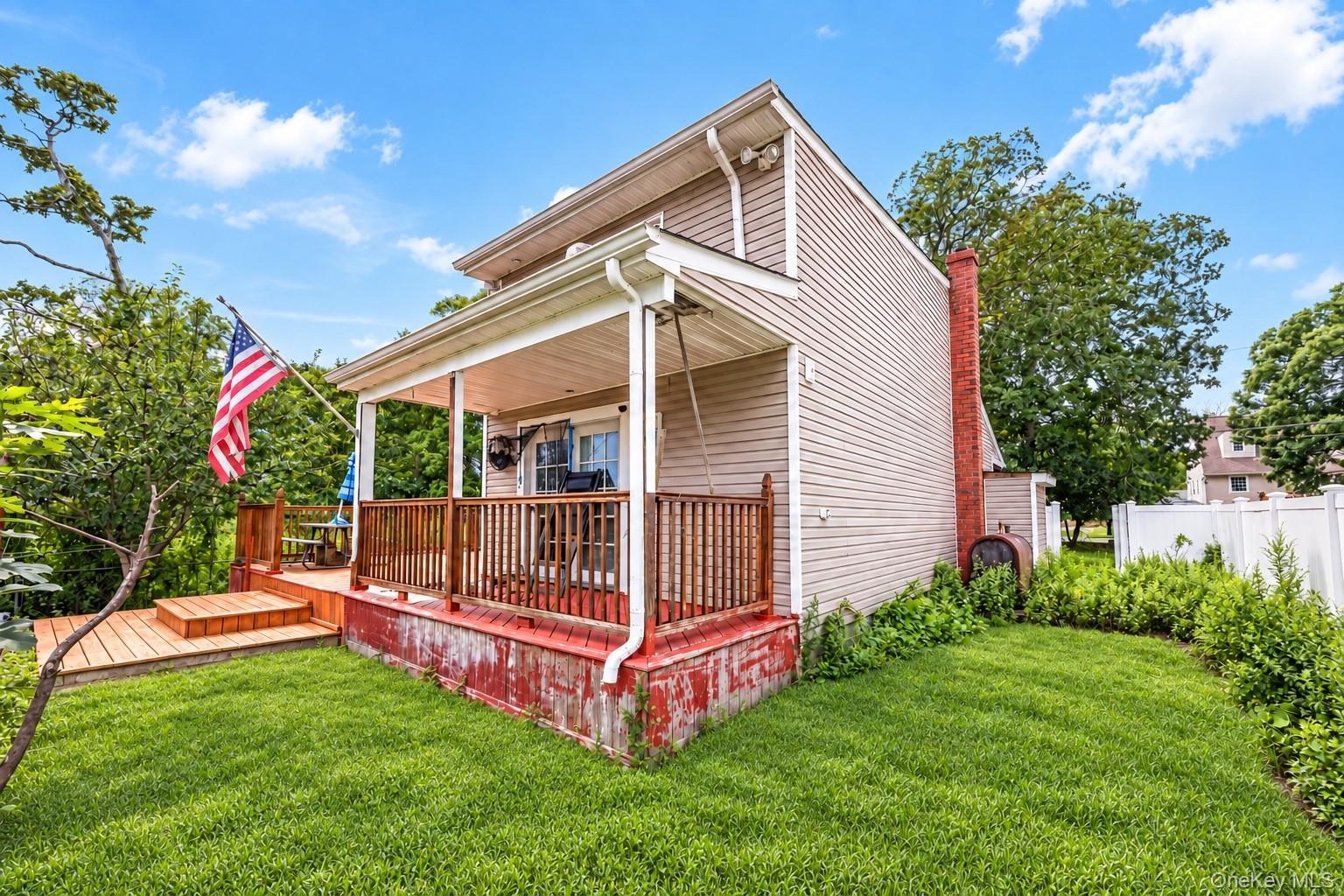 Single Family Johns Neck Road Suffolk County, NY 11967, MLS-973453-33