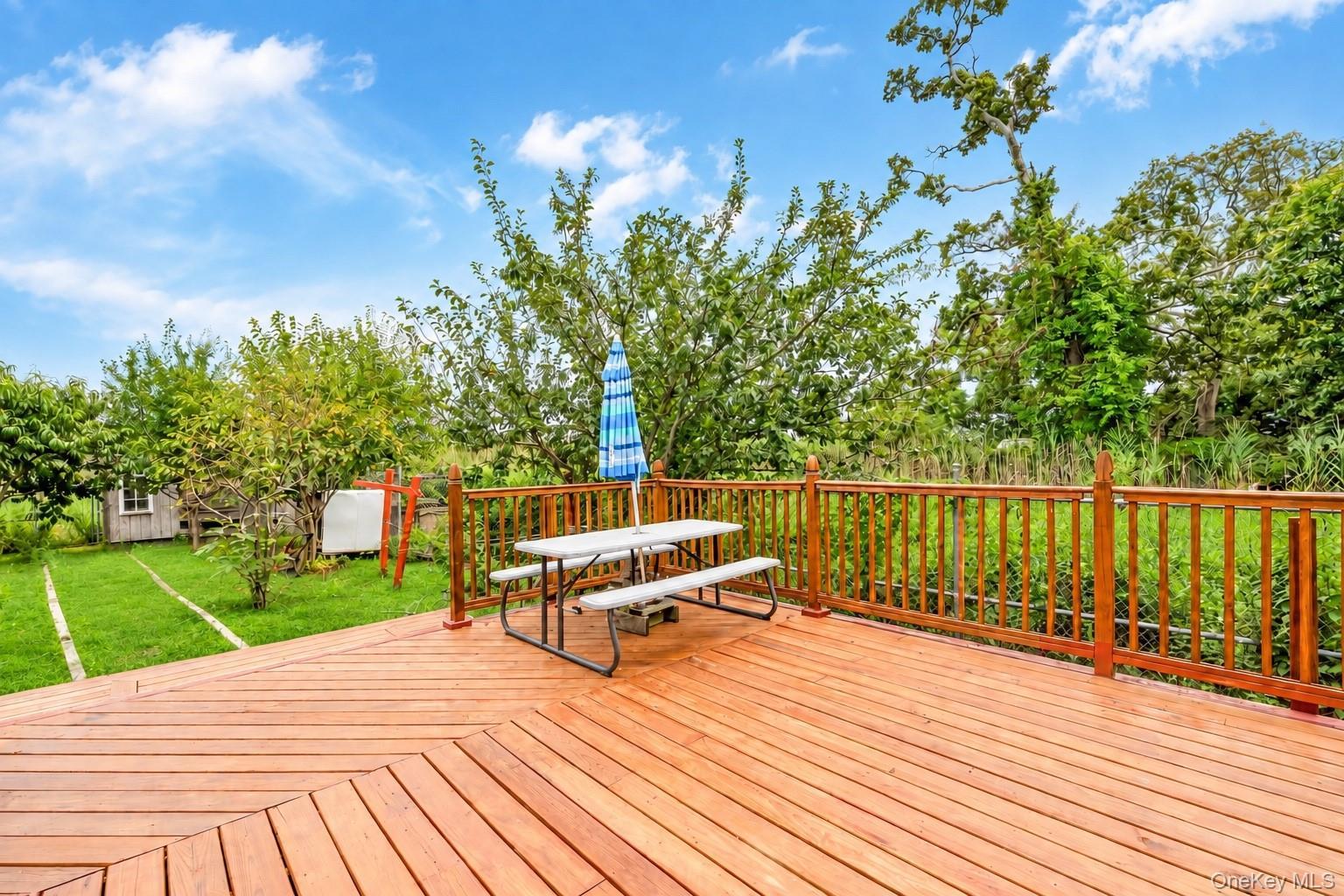 Single Family Johns Neck Road Suffolk County, NY 11967, MLS-973453-34