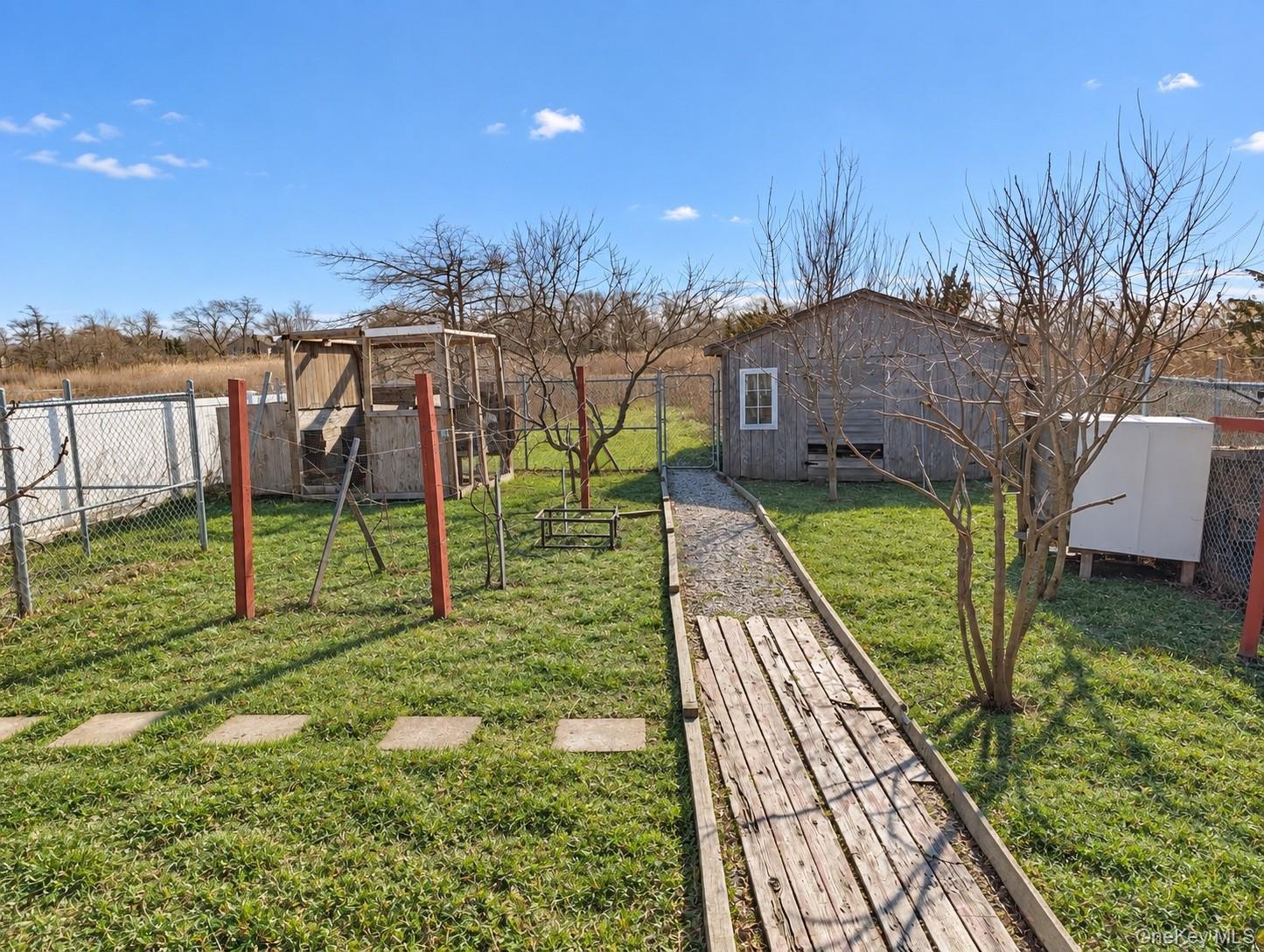 Single Family Johns Neck Road Suffolk County, NY 11967, MLS-973453-37