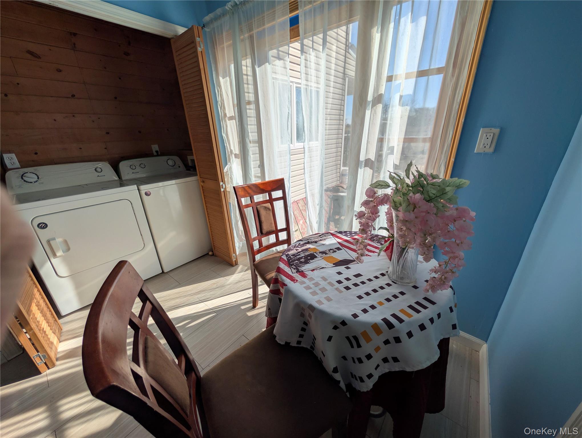 Single Family Johns Neck  Suffolk County, NY 11967, MLS-973453-6