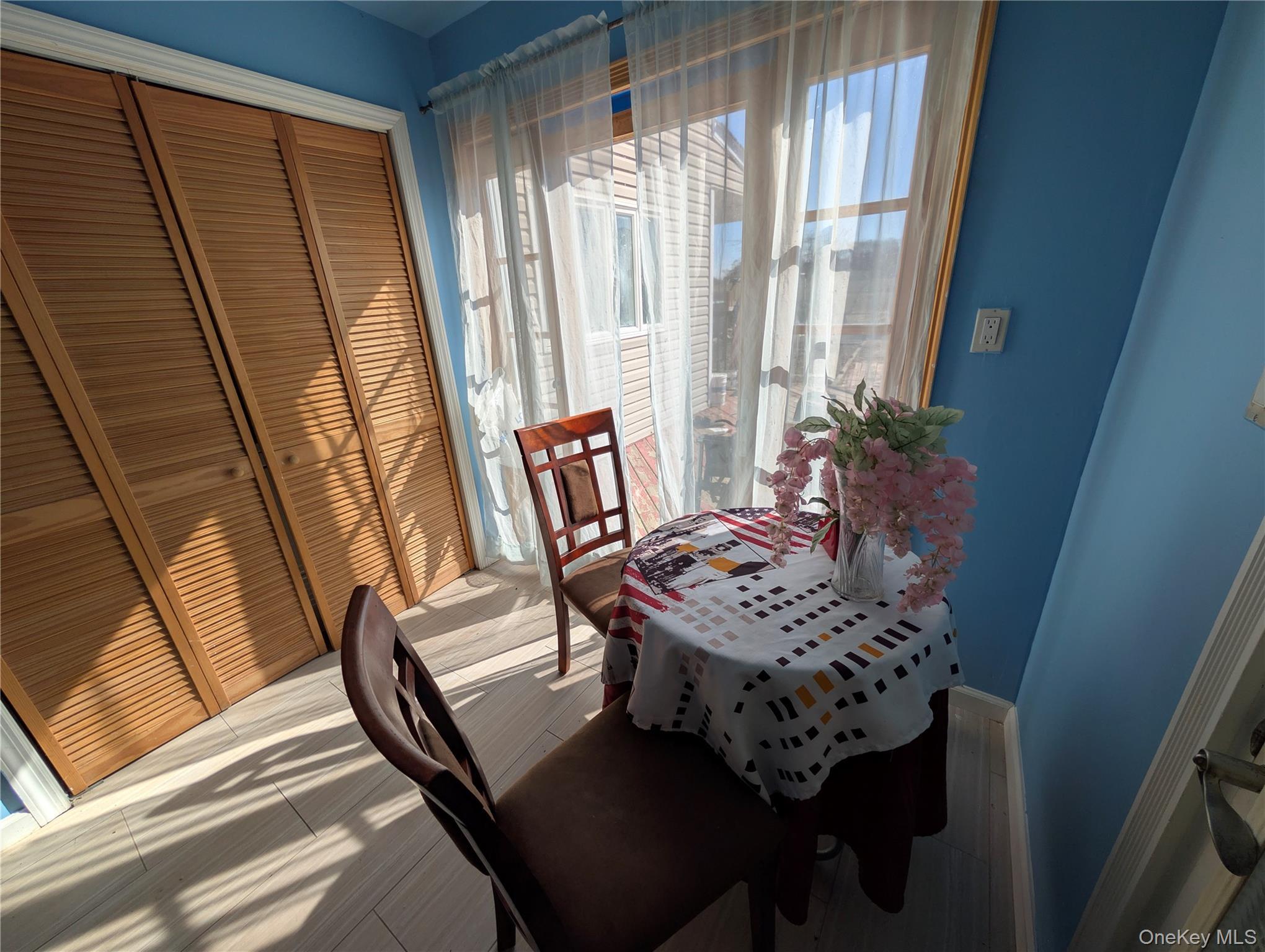 Single Family Johns Neck  Suffolk County, NY 11967, MLS-973453-7