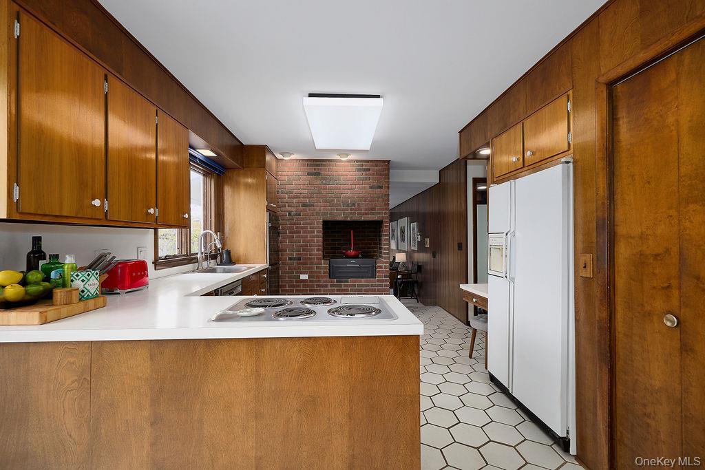 Single Family Thornwood  Dutchess County, NY 12603, MLS-973463-19