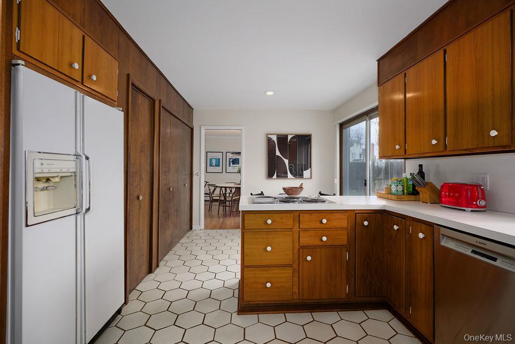 Single Family Thornwood  Dutchess County, NY 12603, MLS-973463-22