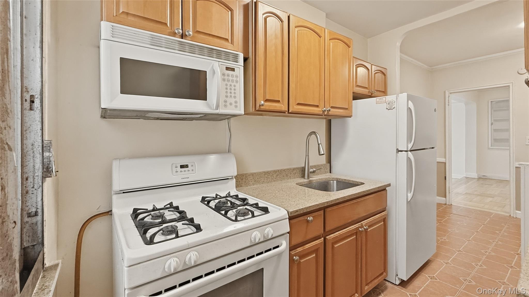 Apartment Boston  Bronx, NY 10462, MLS-973470-9