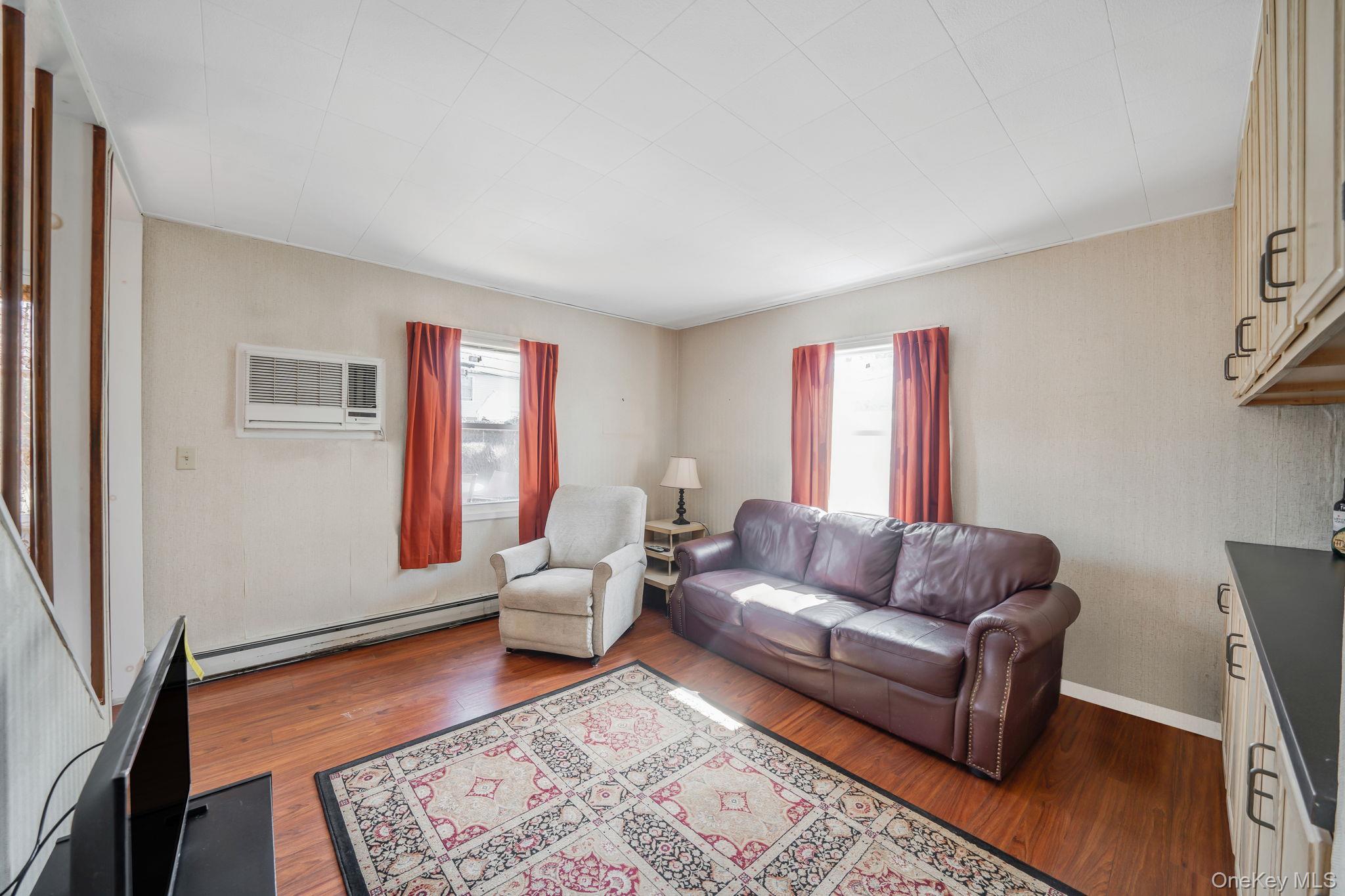 Single Family Woodpecker  Nassau County, NY 11756, MLS-973472-10