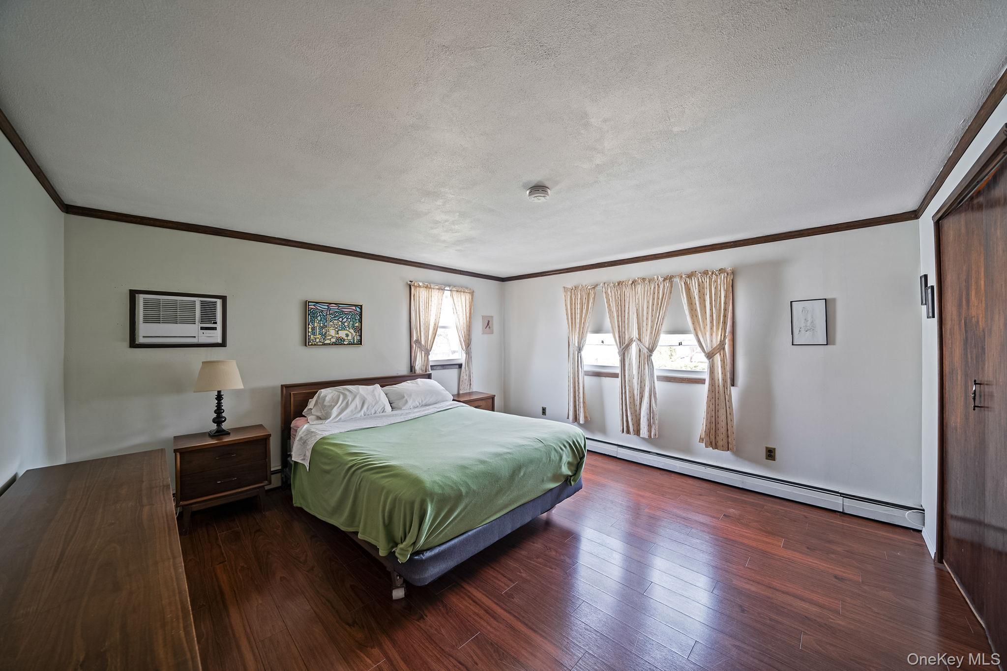 Single Family Woodpecker  Nassau County, NY 11756, MLS-973472-17