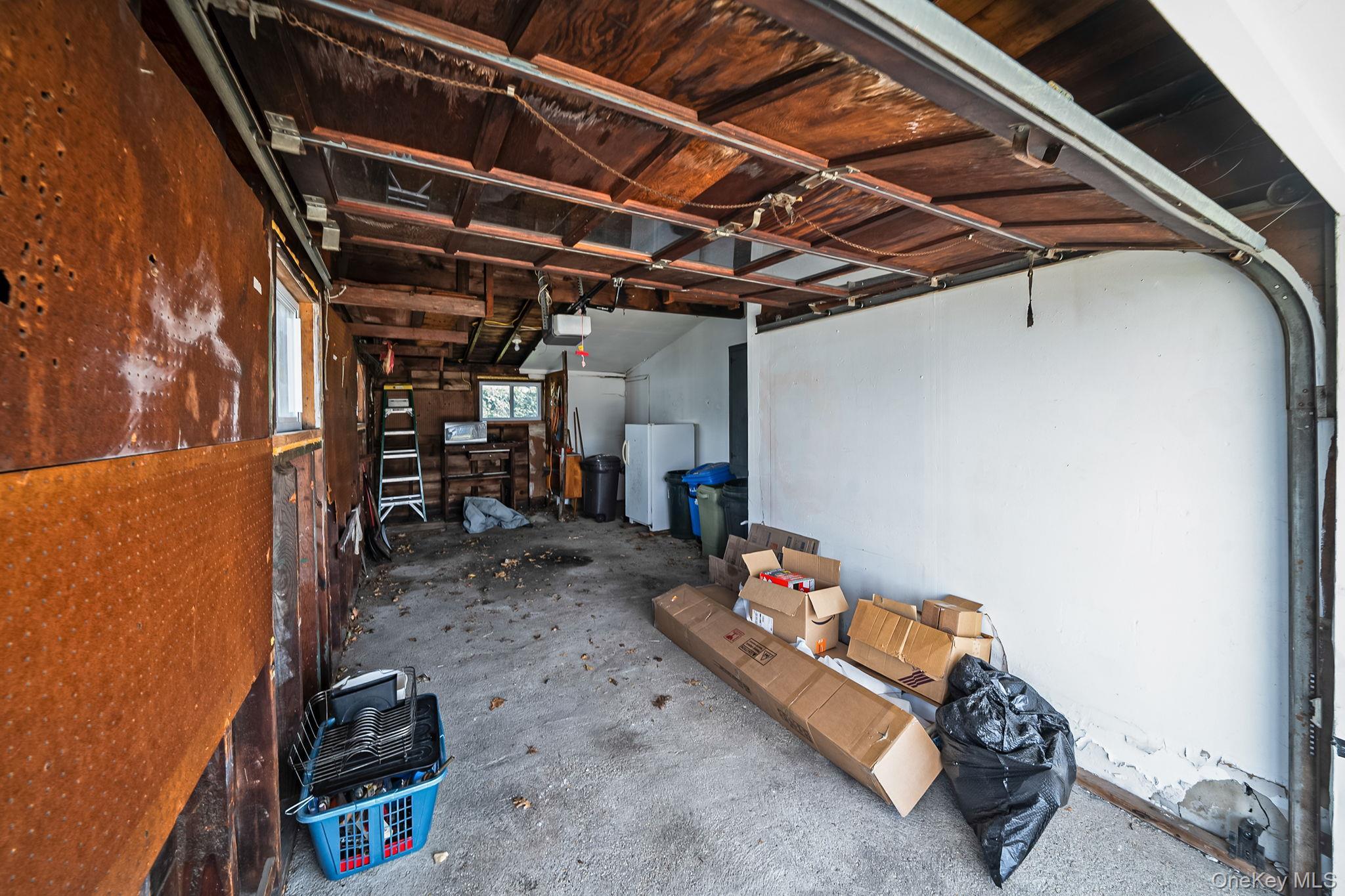 Single Family Woodpecker  Nassau County, NY 11756, MLS-973472-24