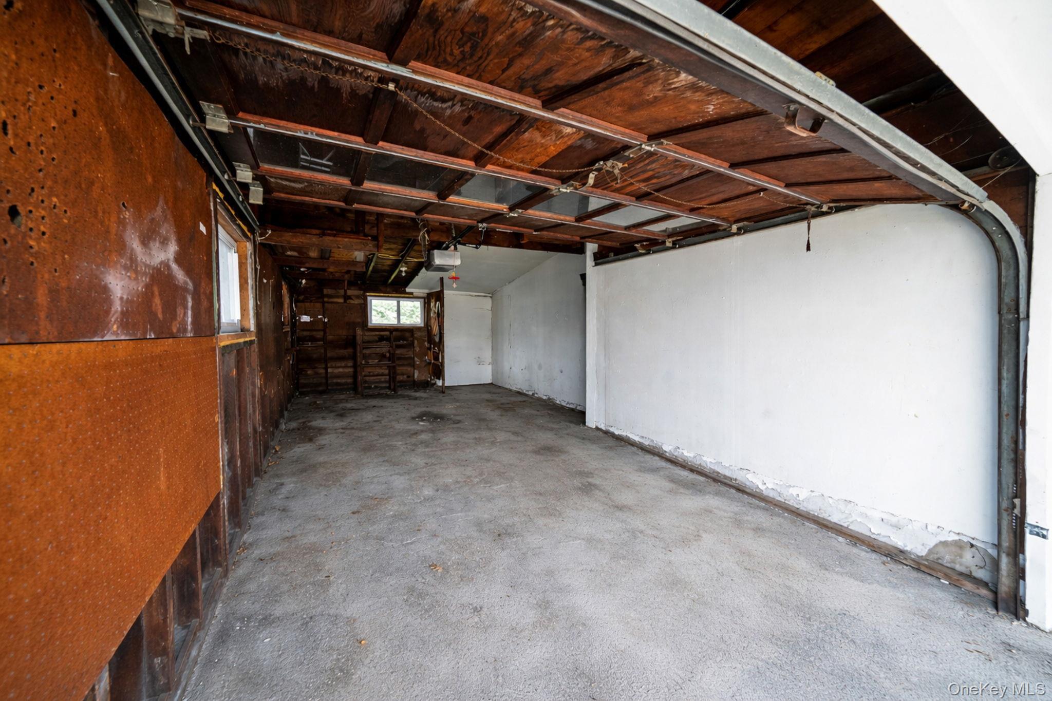 Single Family Woodpecker  Nassau County, NY 11756, MLS-973472-25