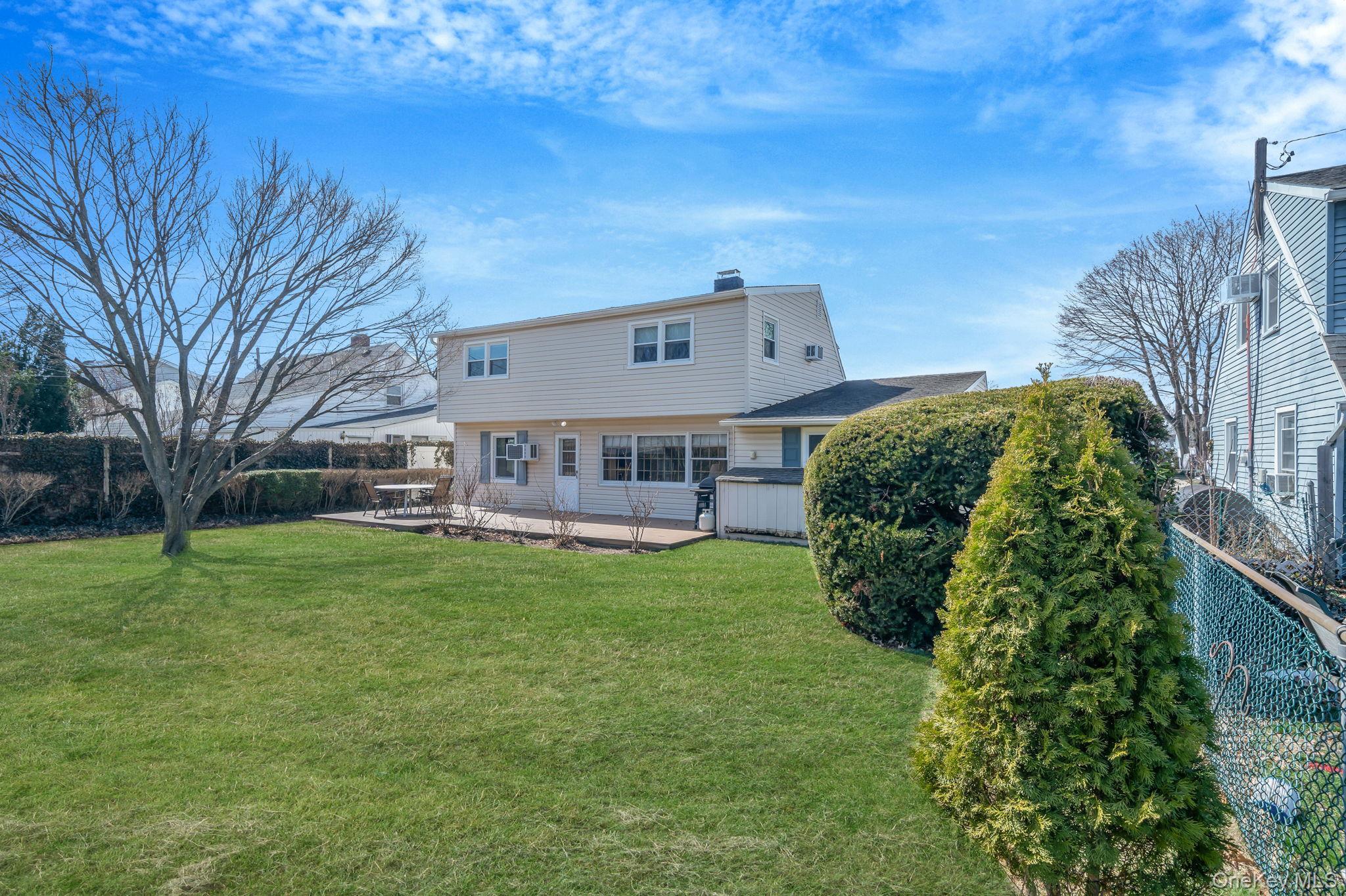 Single Family Woodpecker  Nassau County, NY 11756, MLS-973472-30