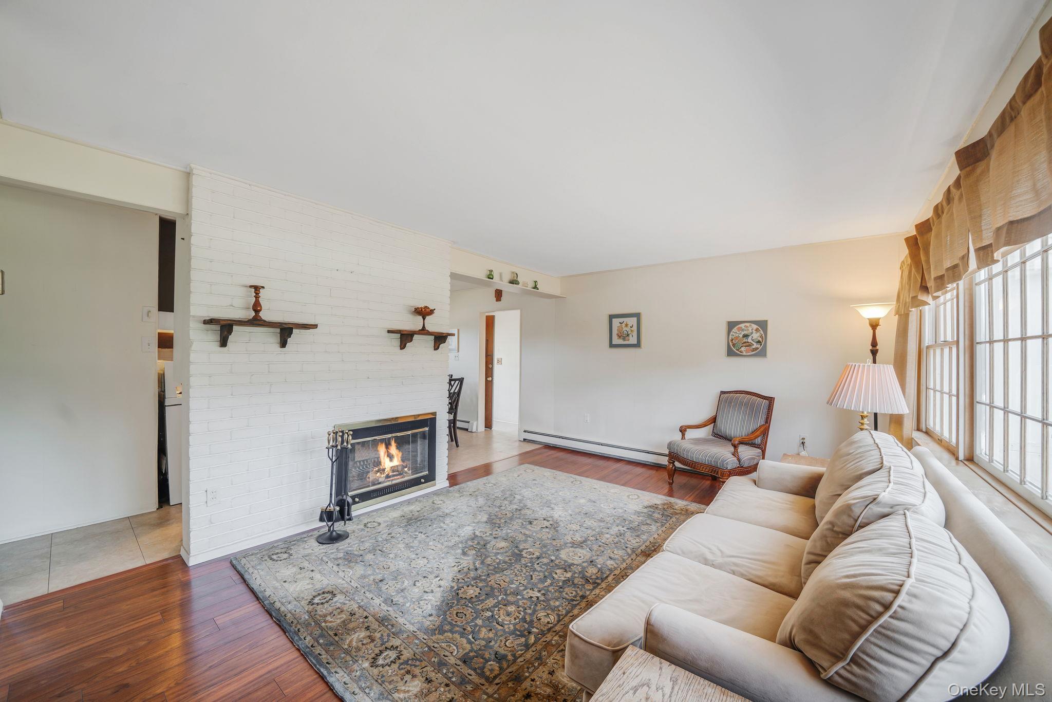 Single Family Woodpecker  Nassau County, NY 11756, MLS-973472-6