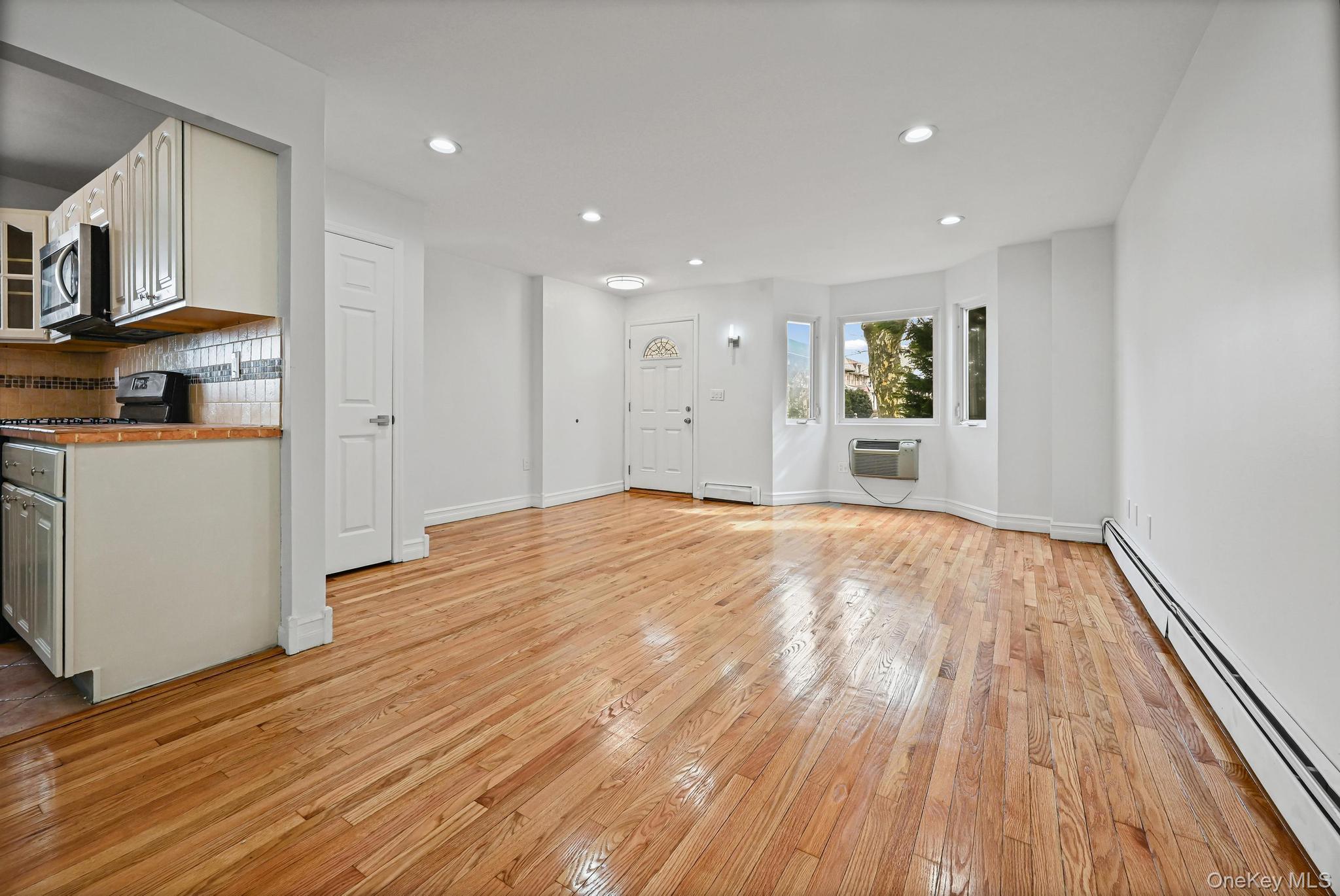 Single Family 91st  Queens, NY 11421, MLS-973481-4