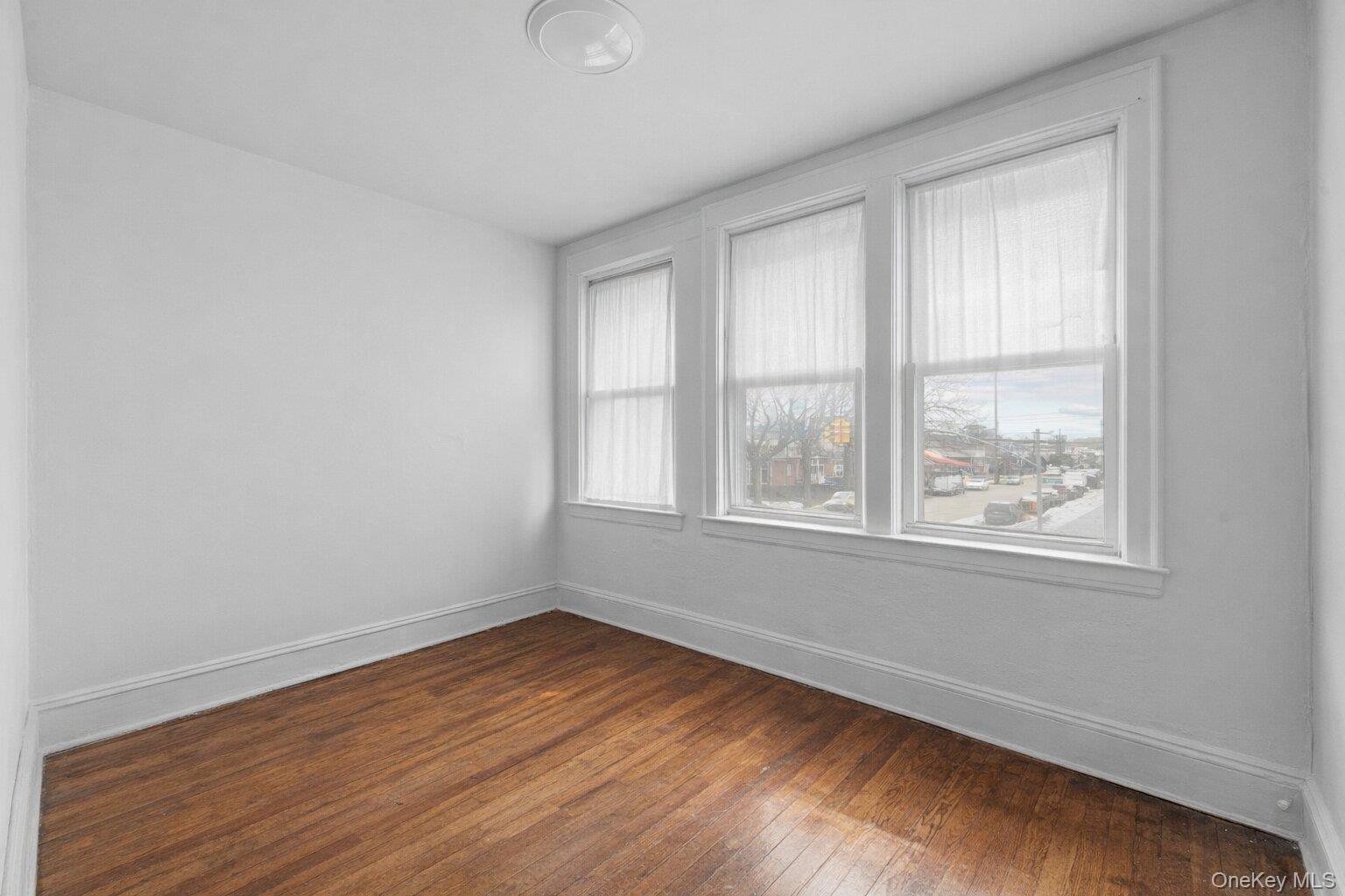 Single Family Sutter Queens, NY 11420, MLS-973502-10