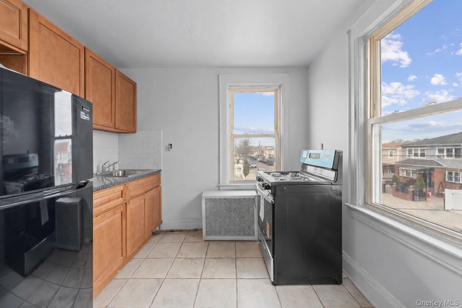 Single Family Sutter Queens, NY 11420, MLS-973502-20