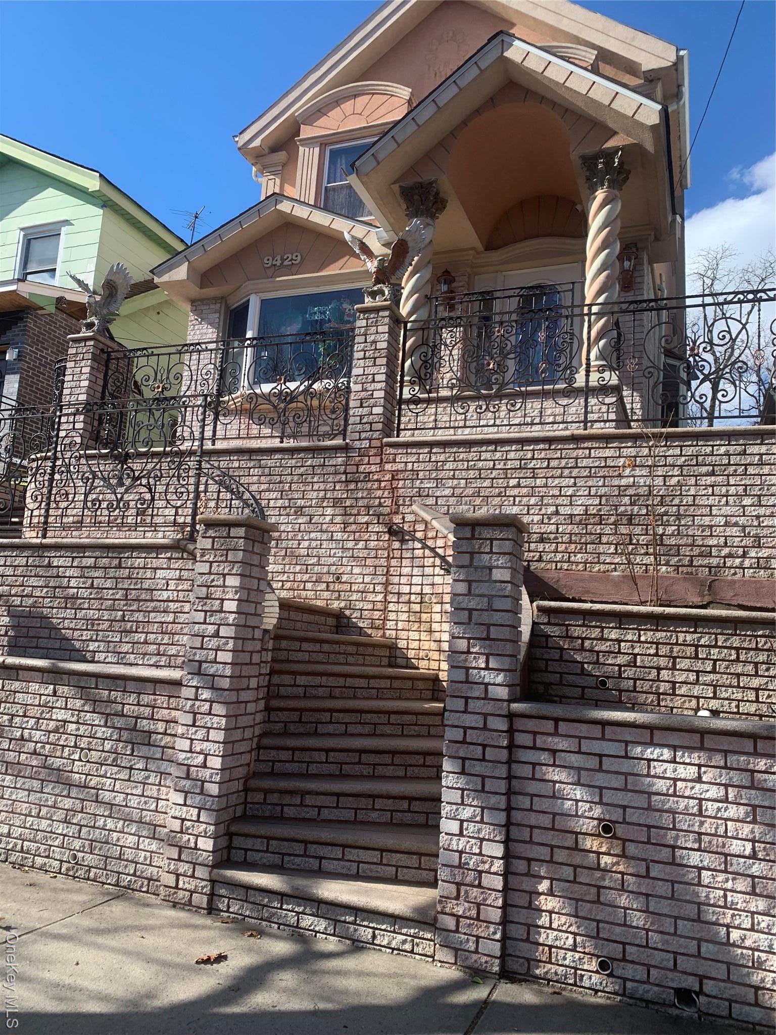 Single Family Park  Queens, NY 11421, MLS-973513-2