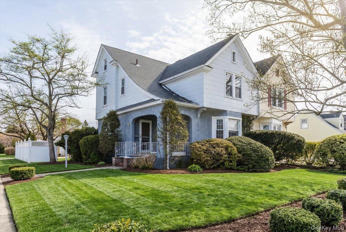 Single Family Nassau  Nassau County, NY 11040, MLS-973532-2