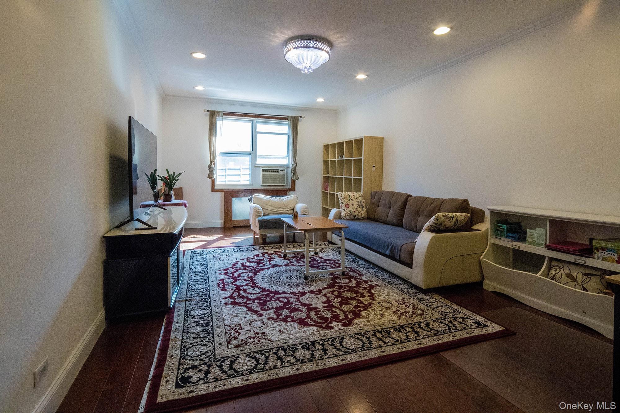 Coop 67th  Queens, NY 11375, MLS-973544-3