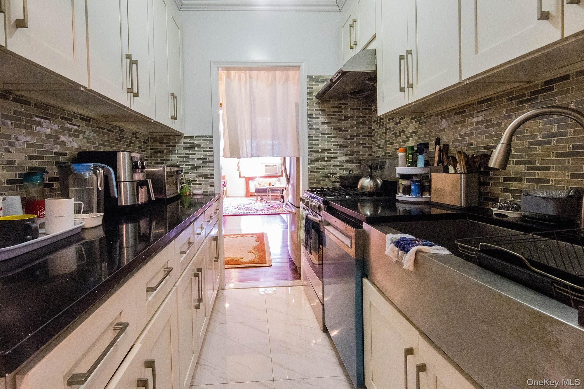 Coop 67th  Queens, NY 11375, MLS-973544-7